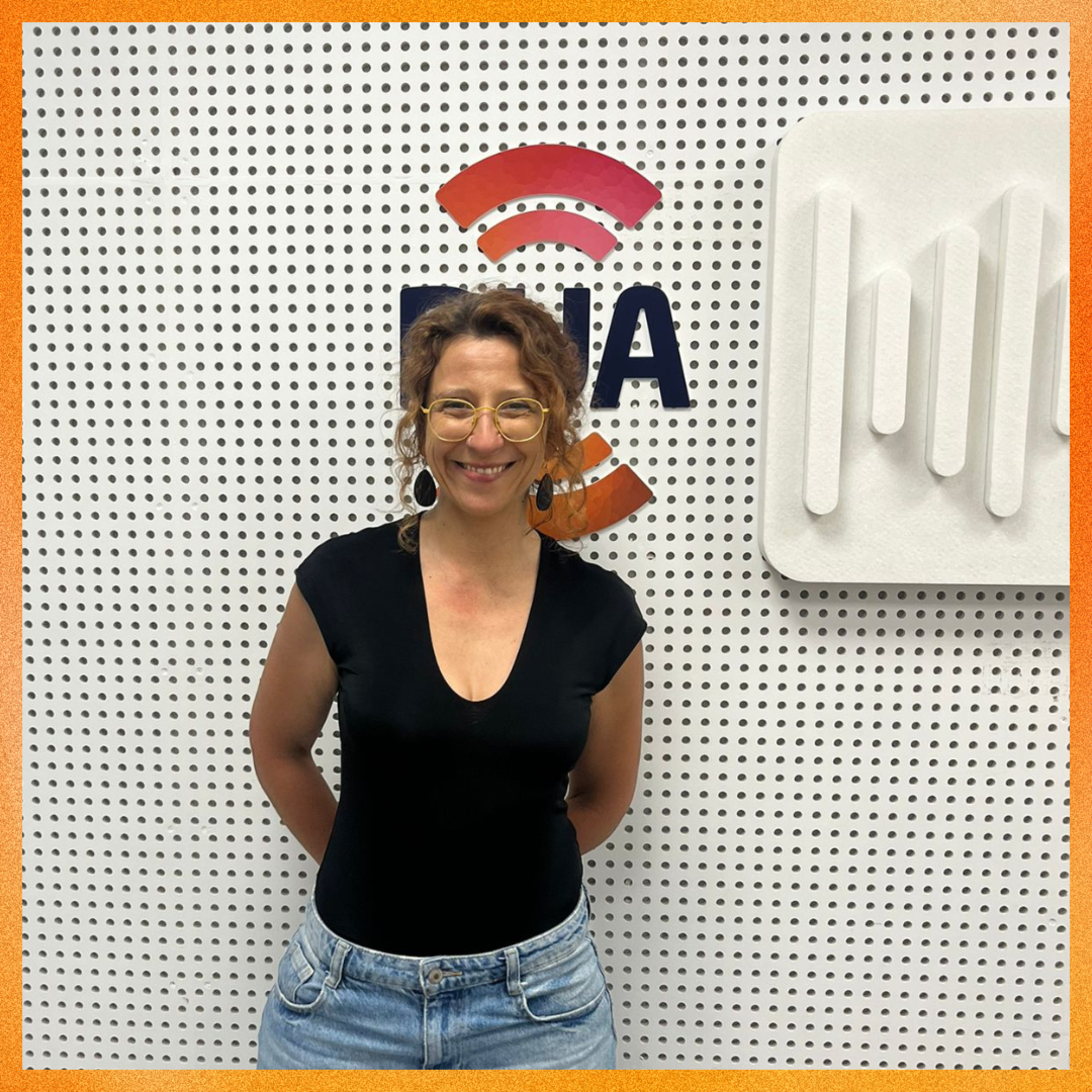 Entrevista - Carolina Santos - Peça de Teatro 'O Amante' | Mákina de Cena episode artwork
