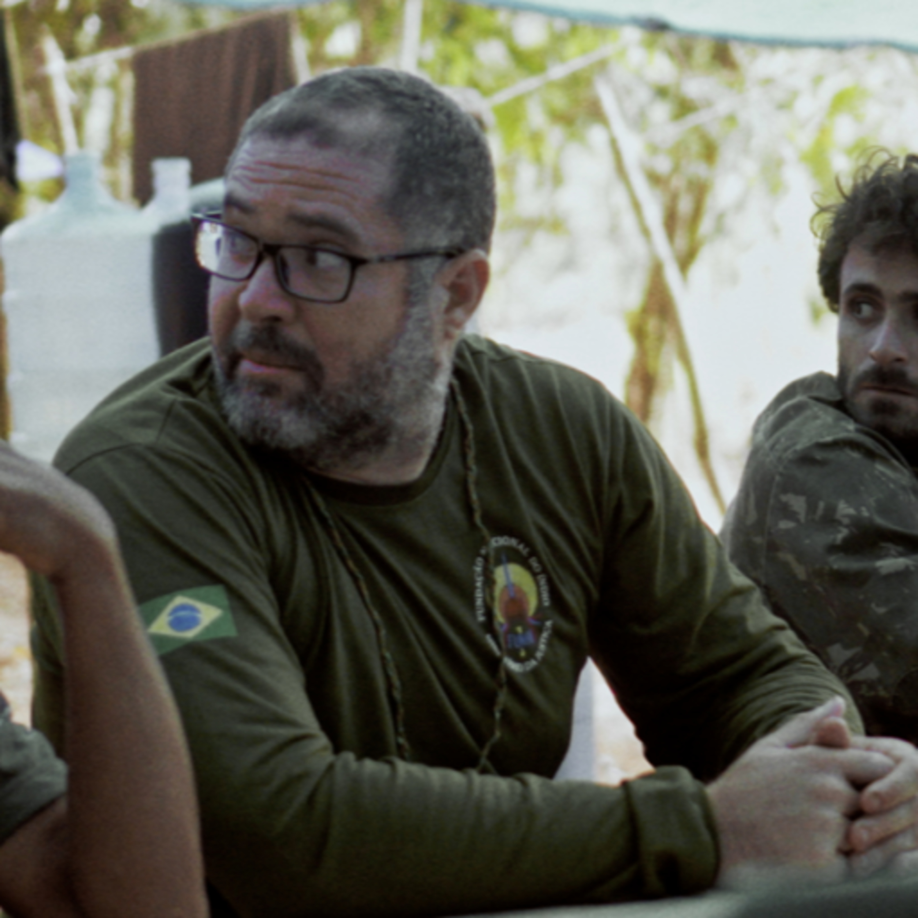 “A Invenção do Outro”: cineasta fala sobre documentário com legado de Bruno Pereira em defesa dos Povos Isolados da Amazônia
