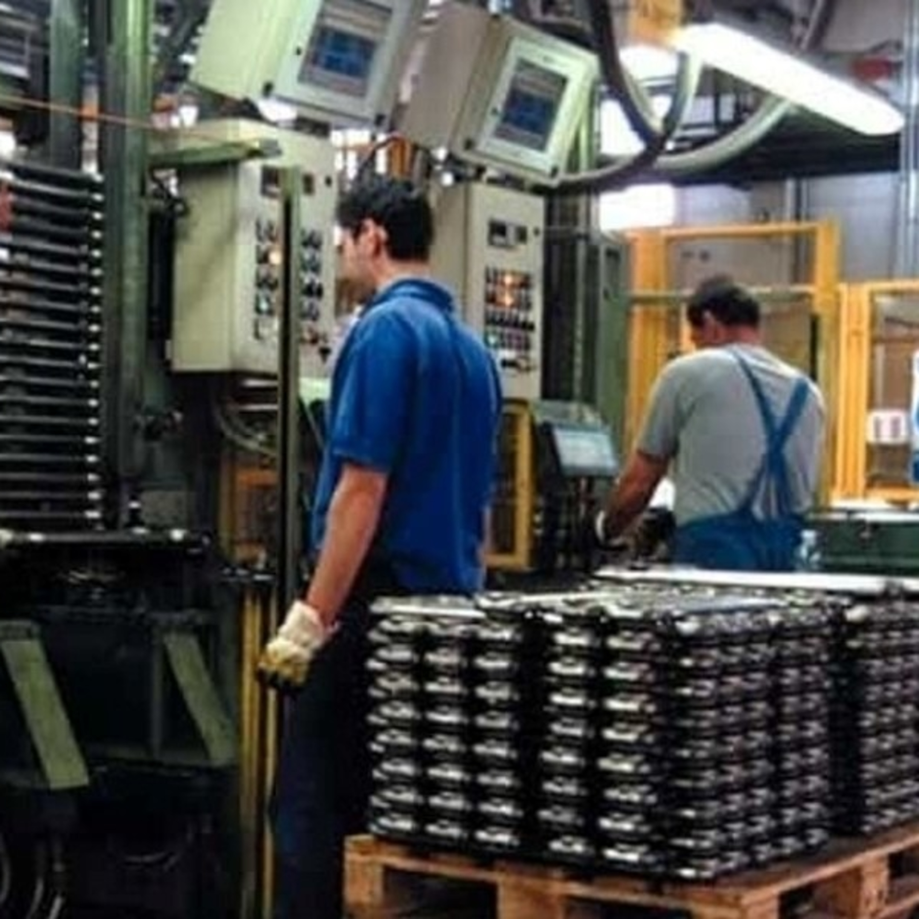 Crisi dell'industria italiana: un problema che non interessa proprio a nessuno episode artwork