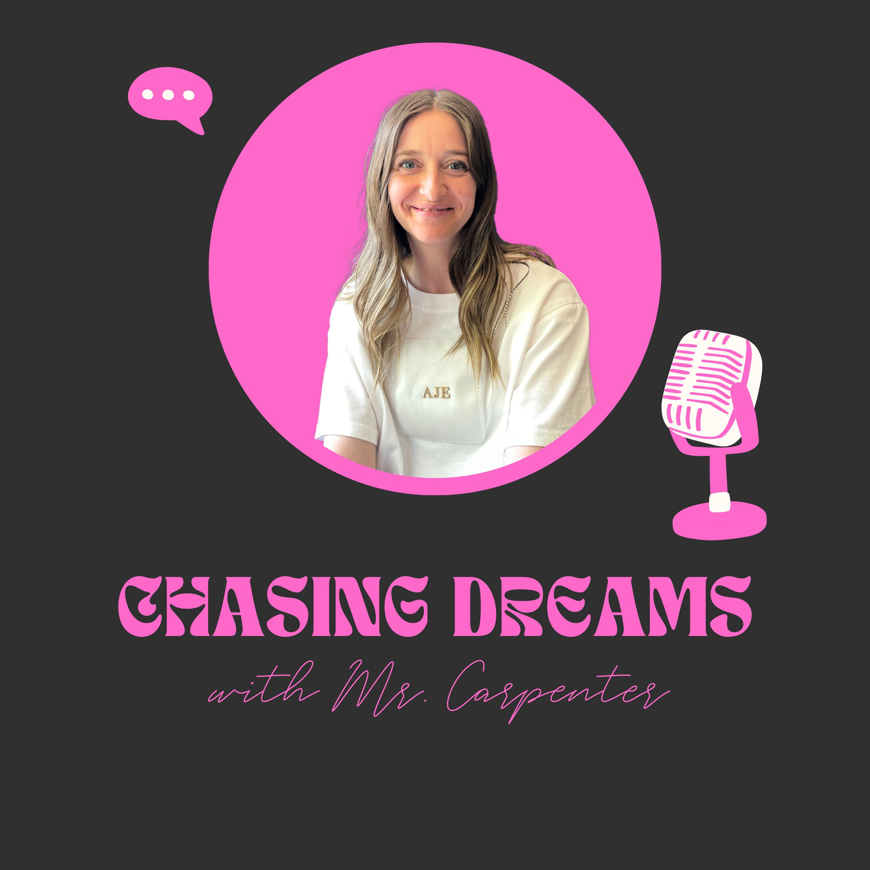 Holy Moly Podcastaroony