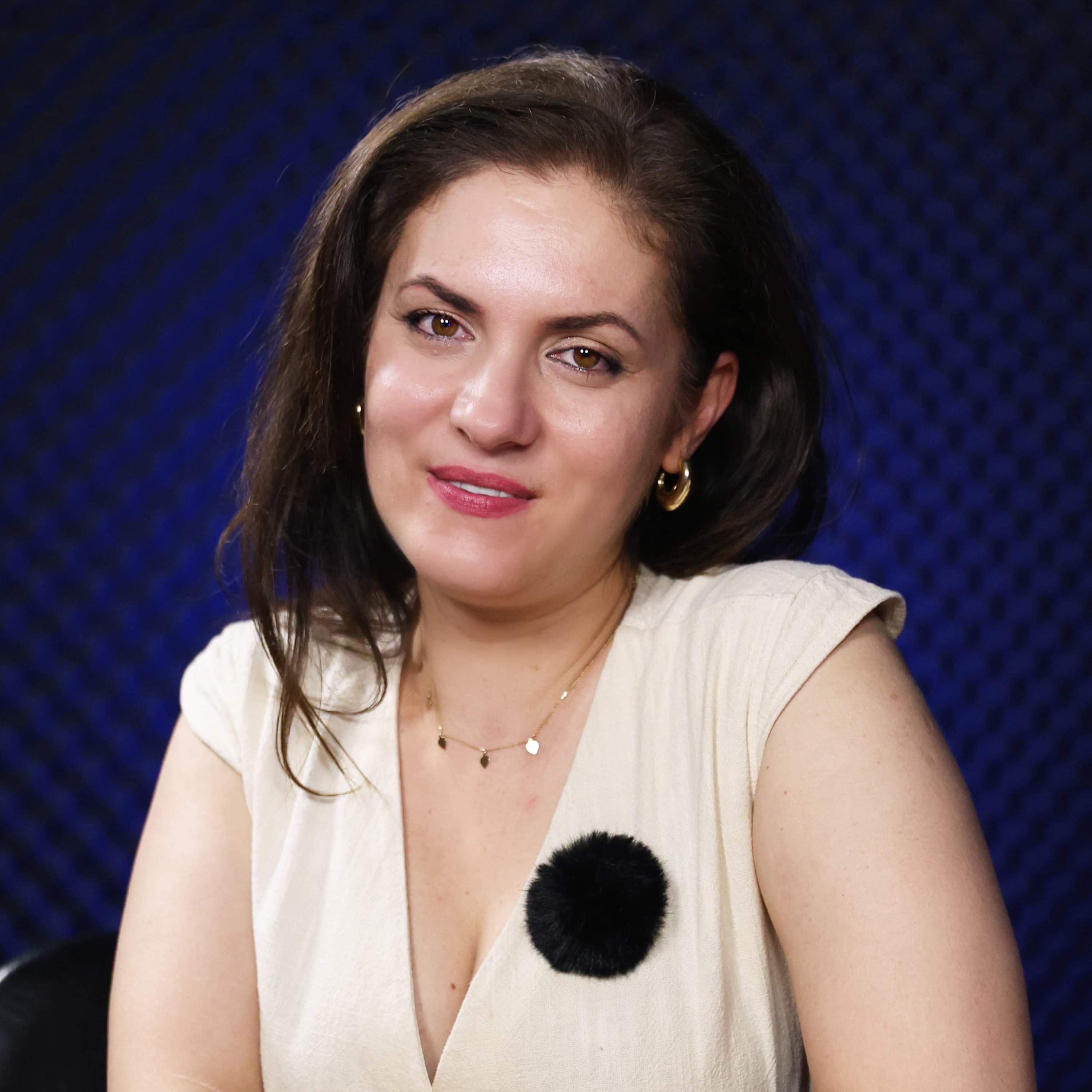 Grijă și încredere - poveștile din spatele unei agenții care sprijină familiile | MEDIA PE BUNE episode artwork