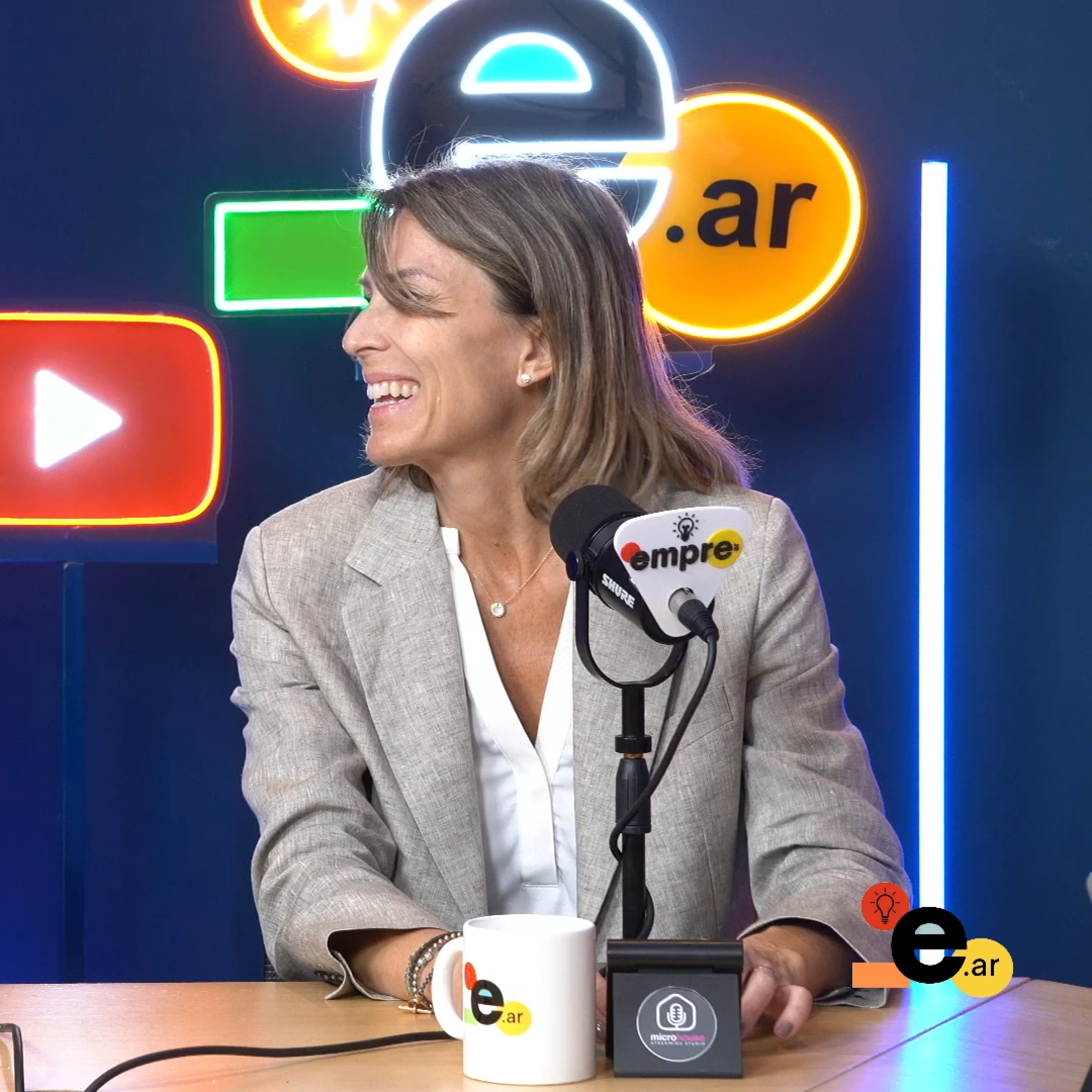 Las decisiones más difíciles que tuvo que tomar como CEO | Isela Costantini episode artwork