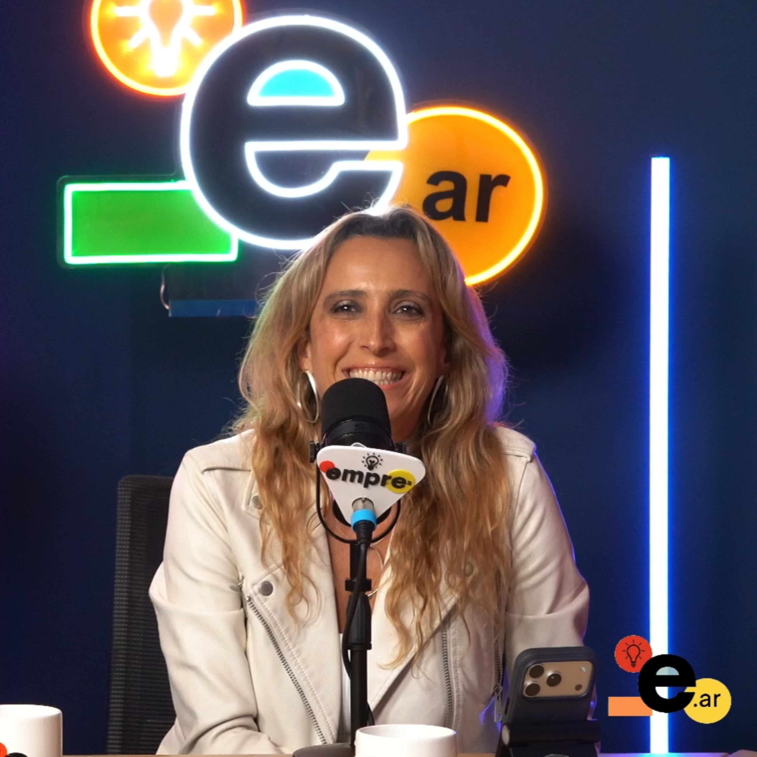 Lo que las empresas todavía no entienden sobre IA, productividad y futuro del trabajo | Ximena Gauto Acosta episode artwork