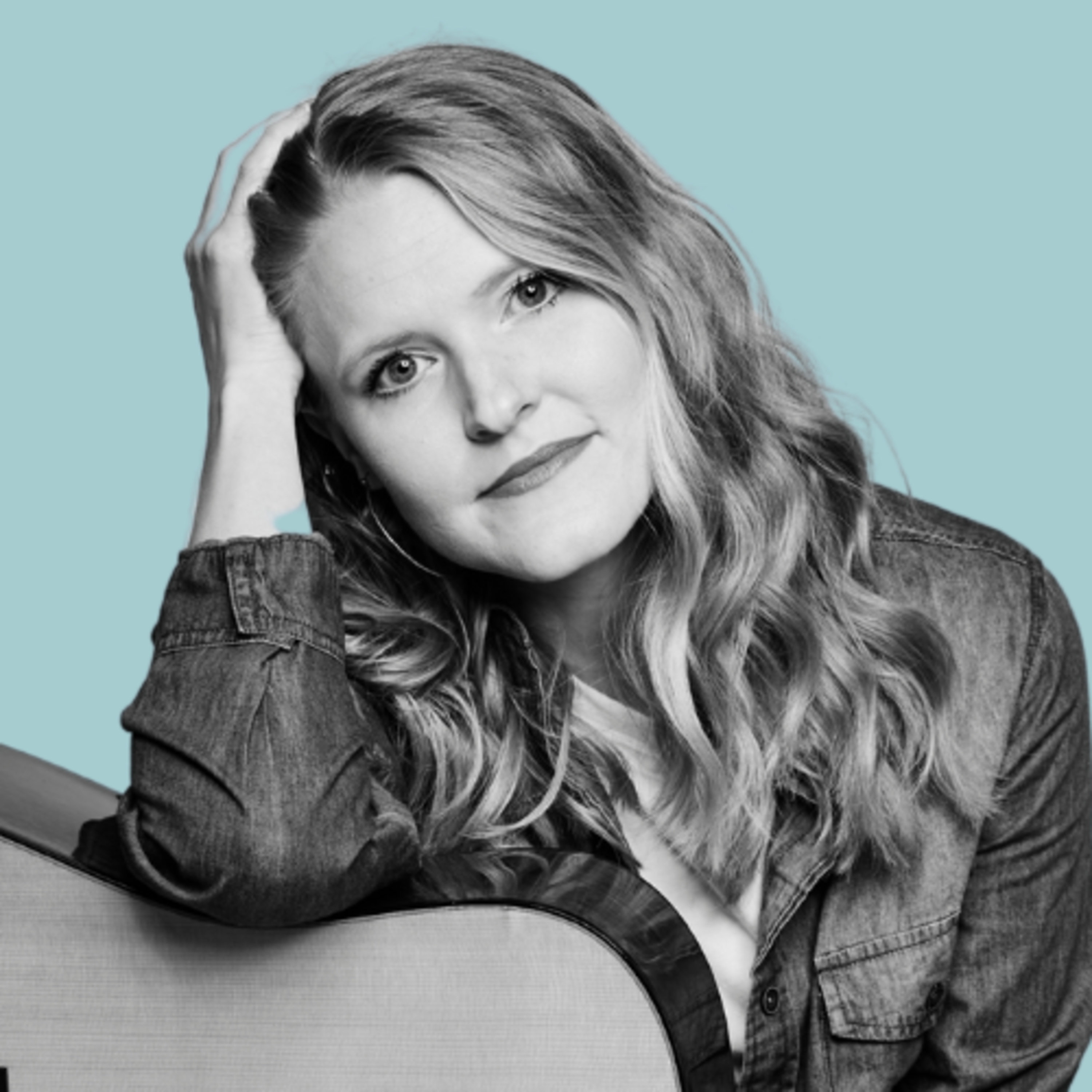 83: We're Not Tide Pods: On Finding Our Creative Identity with Lizzy McAvoy 05.30.25