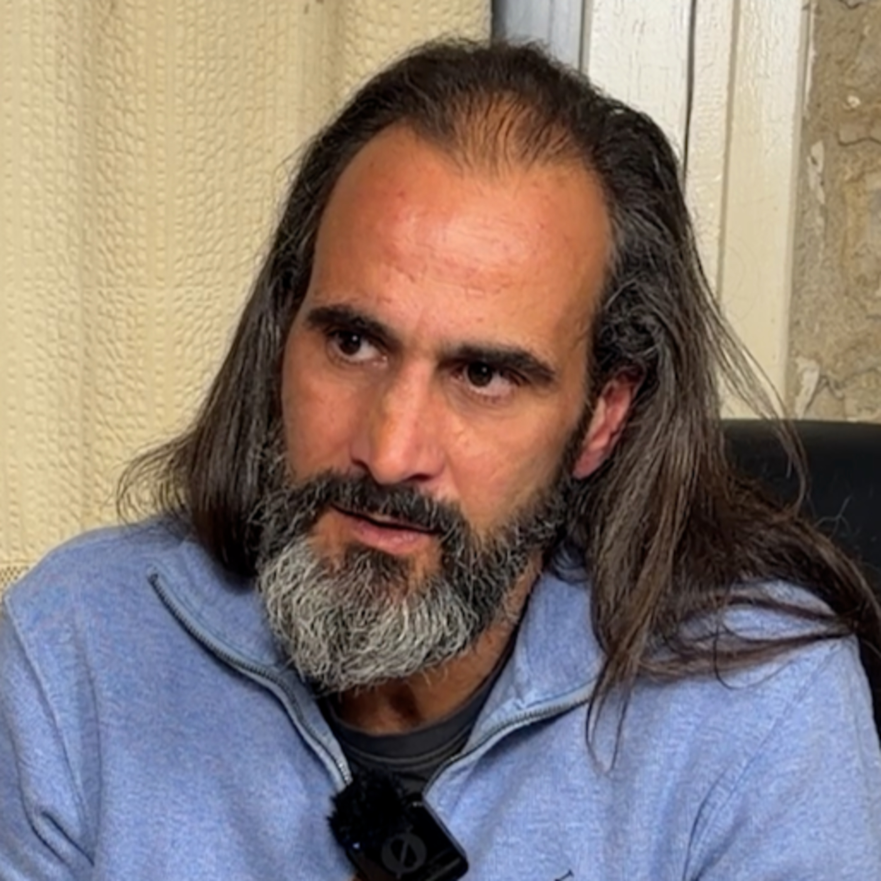🎙️ Έκλεισα το μικρόφωνο για... να ακούω τους ανθρώπους! Βύρωνας Πότσος Ε43 episode artwork