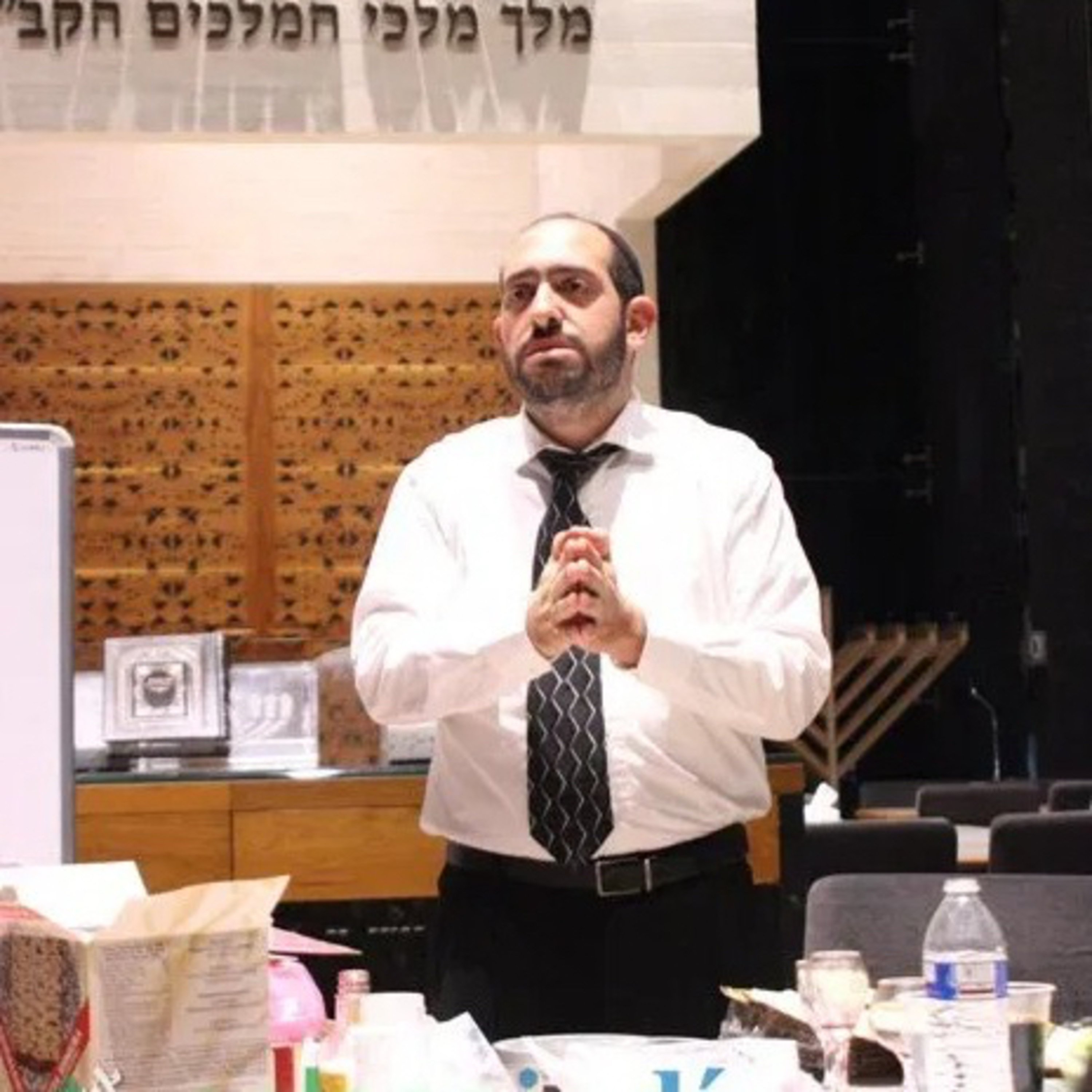 RAB MARCOS METTA- LAS MITZVOT DE PESAJ Y LA VENTA DE JAMETZ episode artwork