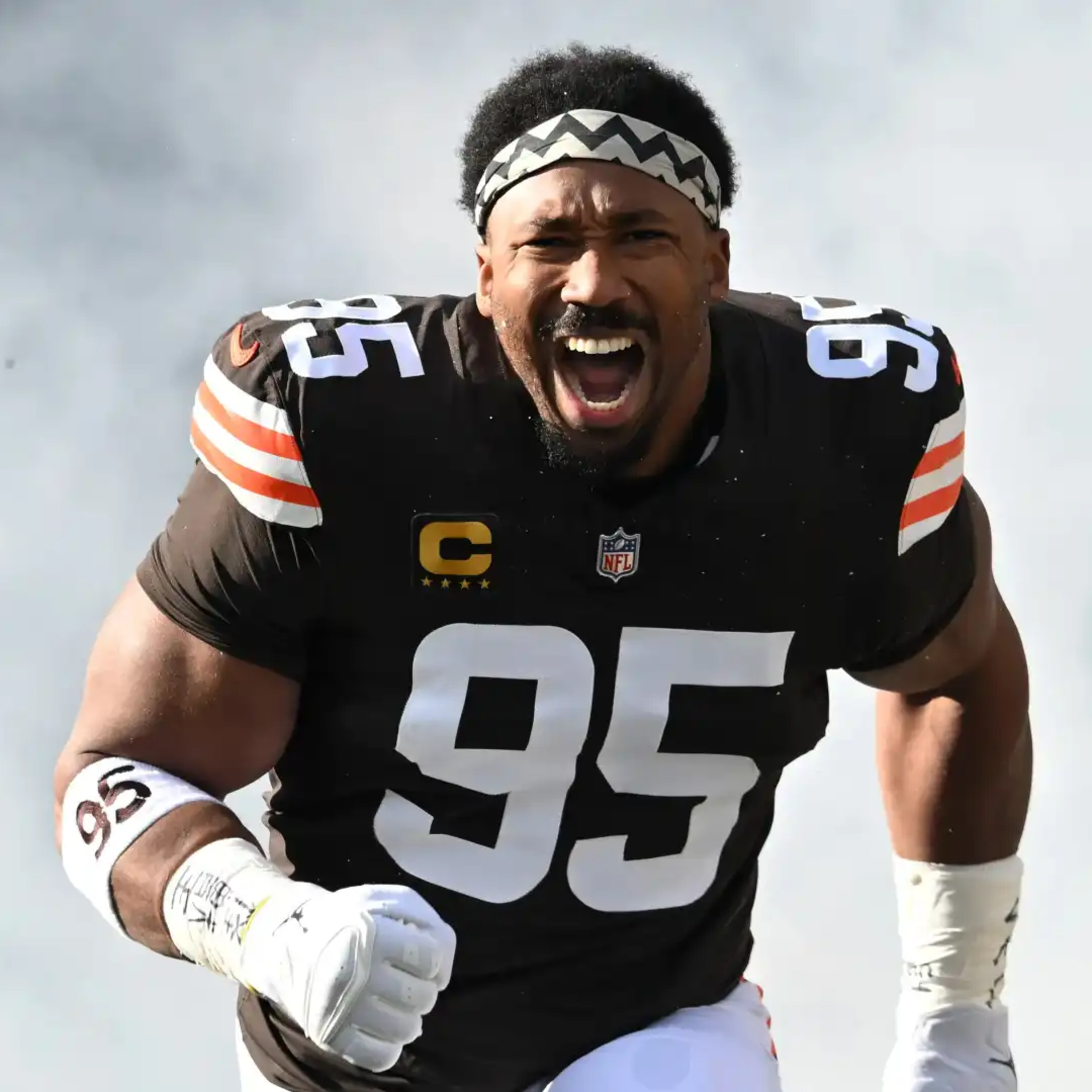BOMBA NA NFL: RAMS surpreendem e buscam MYLES GARRETT nos BROWNS episode artwork