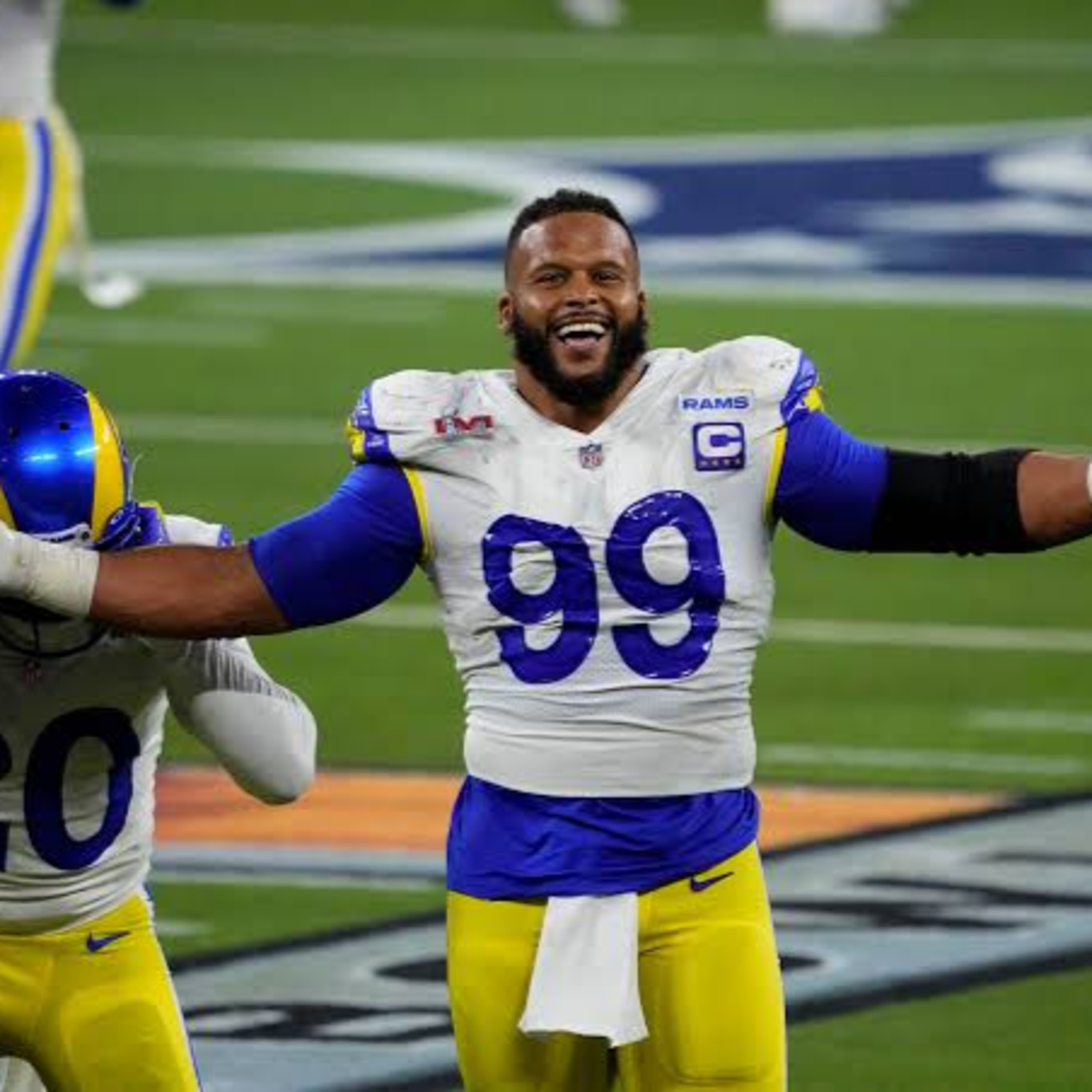 Aaron Donald de volta aos Rams, e as novidades do fim da pré-temporada da NFL episode artwork