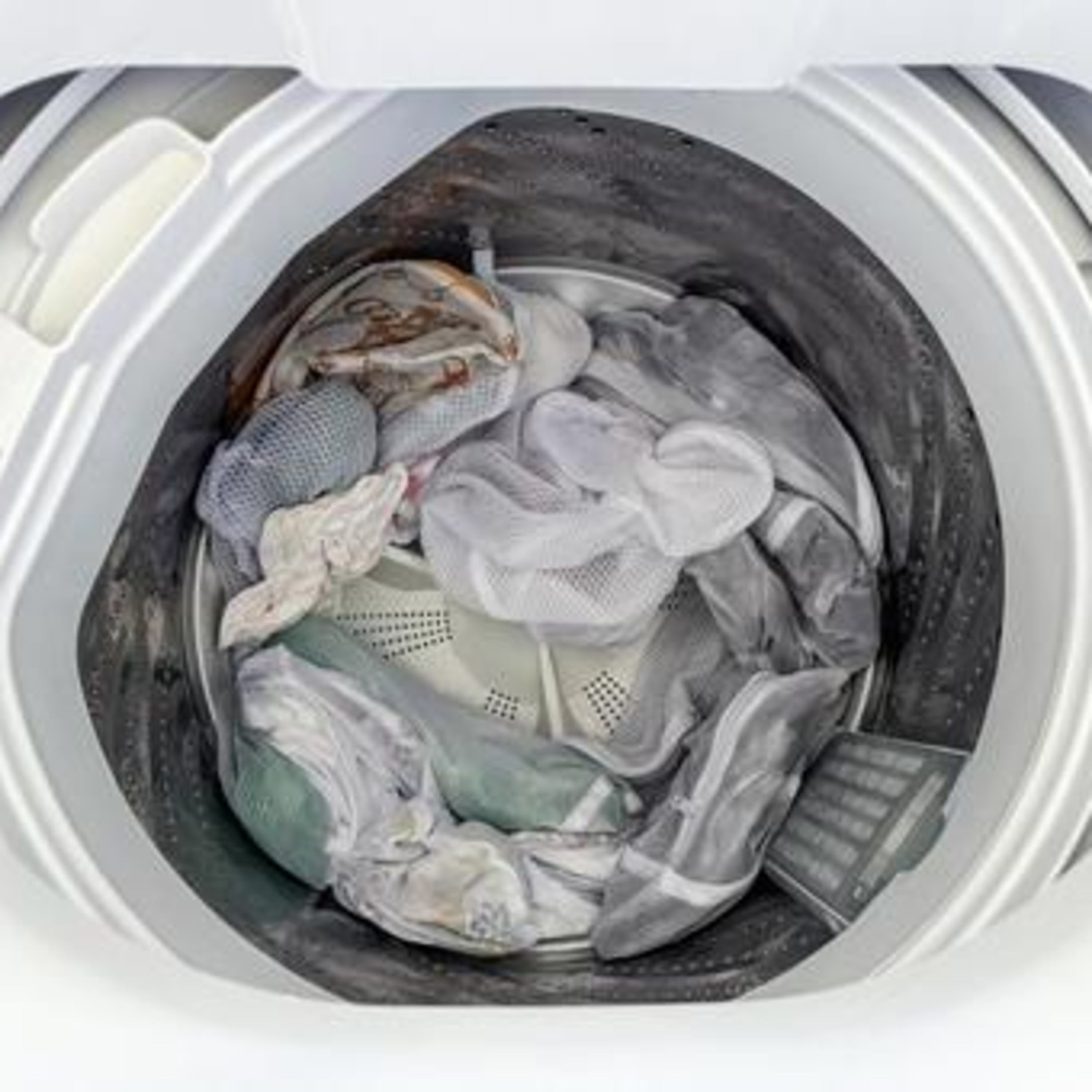 衣類の洗濯から排出されるマイクロプラスチック　個人ができることは？アパレル業界の将来は？ episode artwork