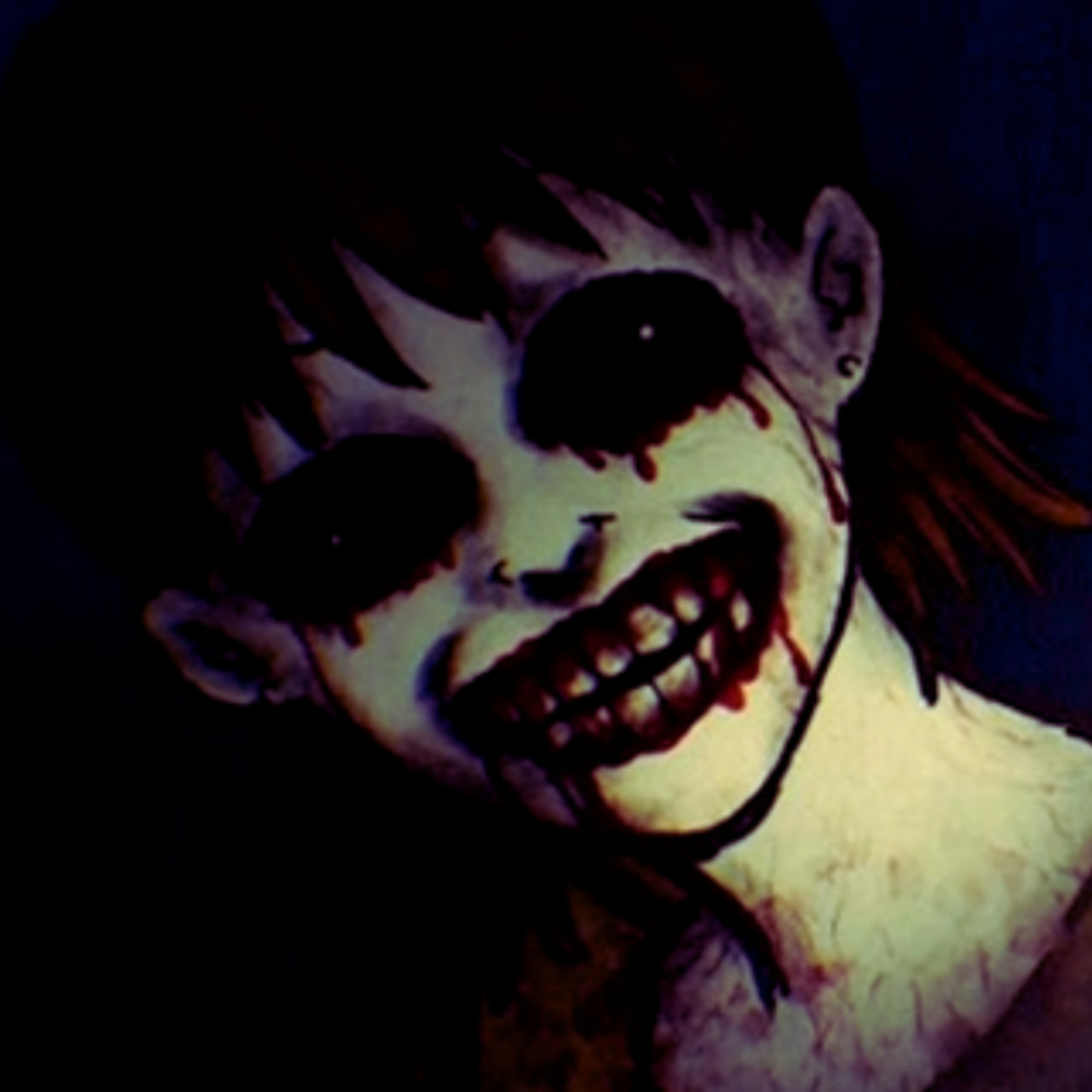 Essa MULHER SORRIDENTE fica aparecendo na FLORESTA, o que ela é?