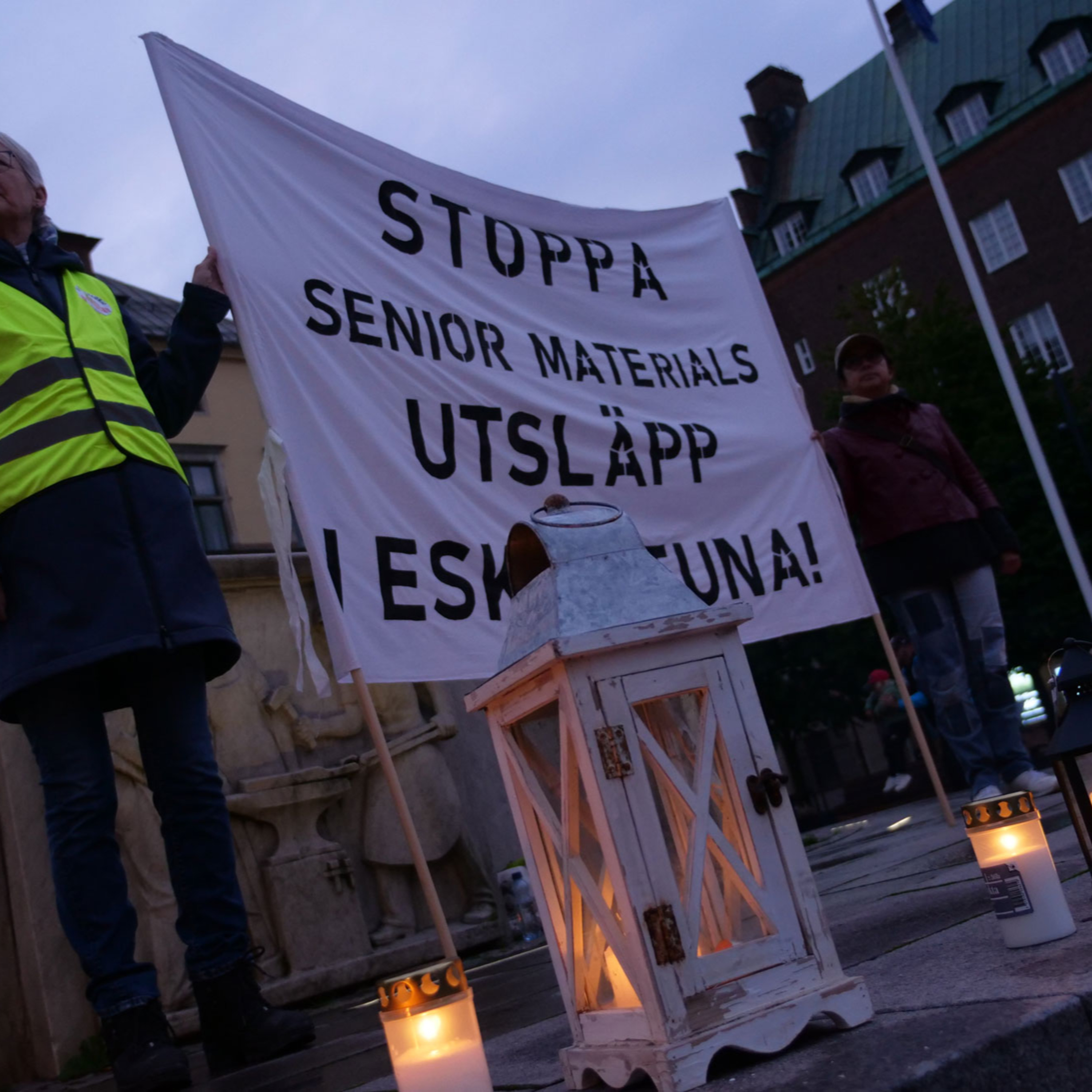 Hårda protester mot giftutsläppen - nu kräver myndighet nya svar från fabriken episode artwork