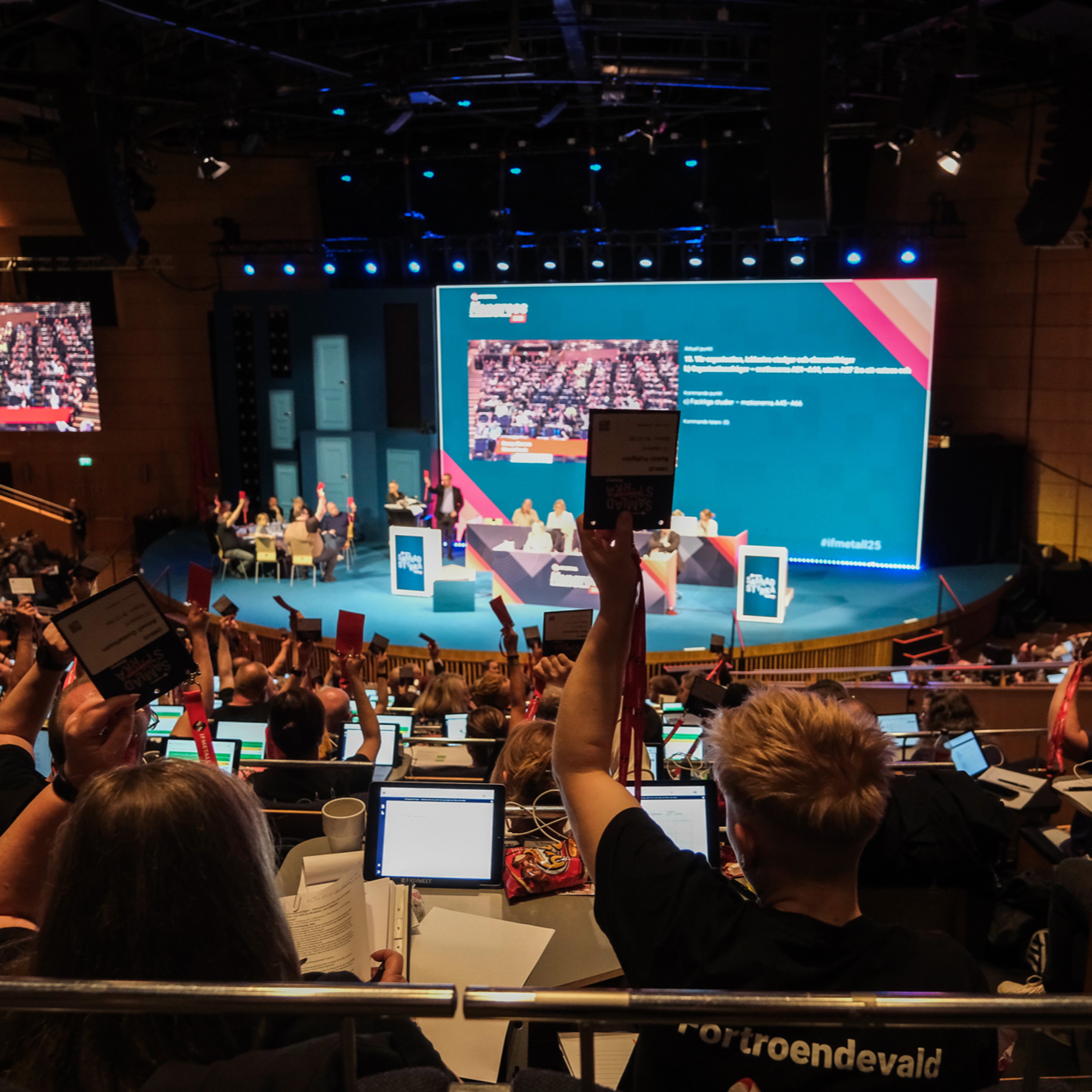 Lyssna på Dagens Arbete