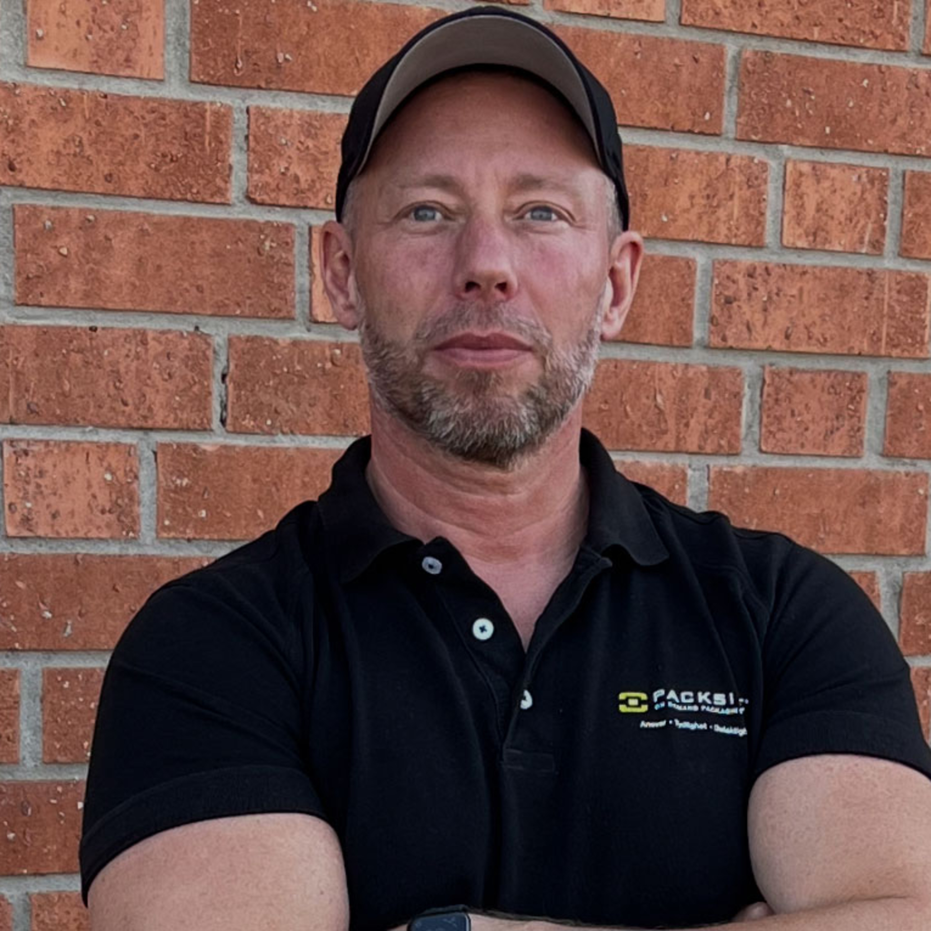 Johan, 42, förhandlade fram flera månadslöner till kollegorna efter nedläggningen – bästa tipsen episode artwork