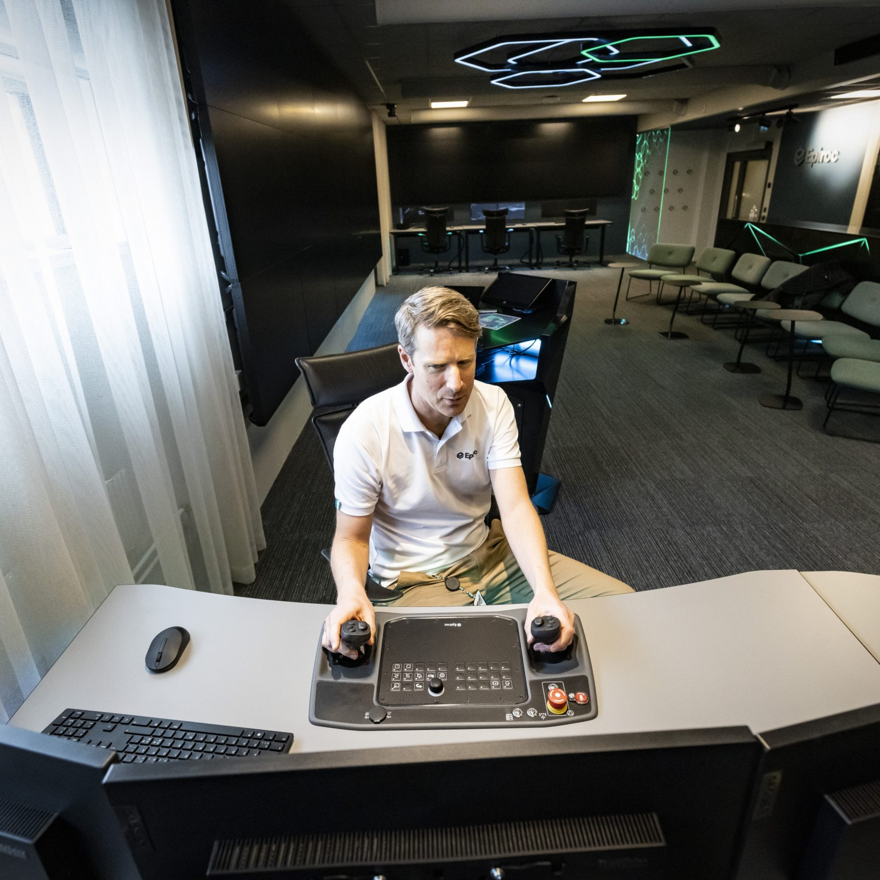 Gruvmaskinerna körs med joystick – hundra mil bort: ”Det är science fiction” episode artwork