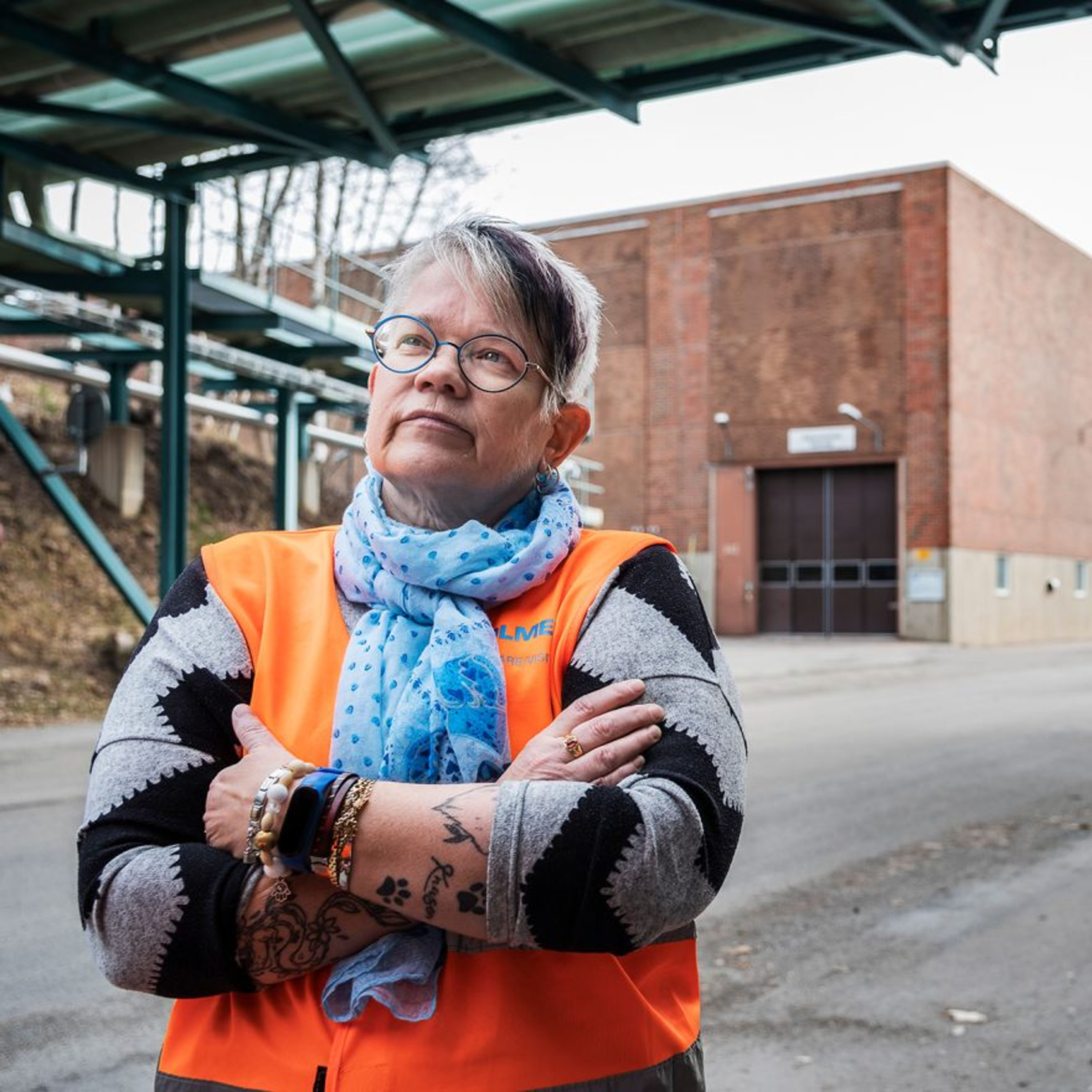 Halkade i pappersmaskinen – vaknade upp i blodbad: ”Det sa bara pang” episode artwork