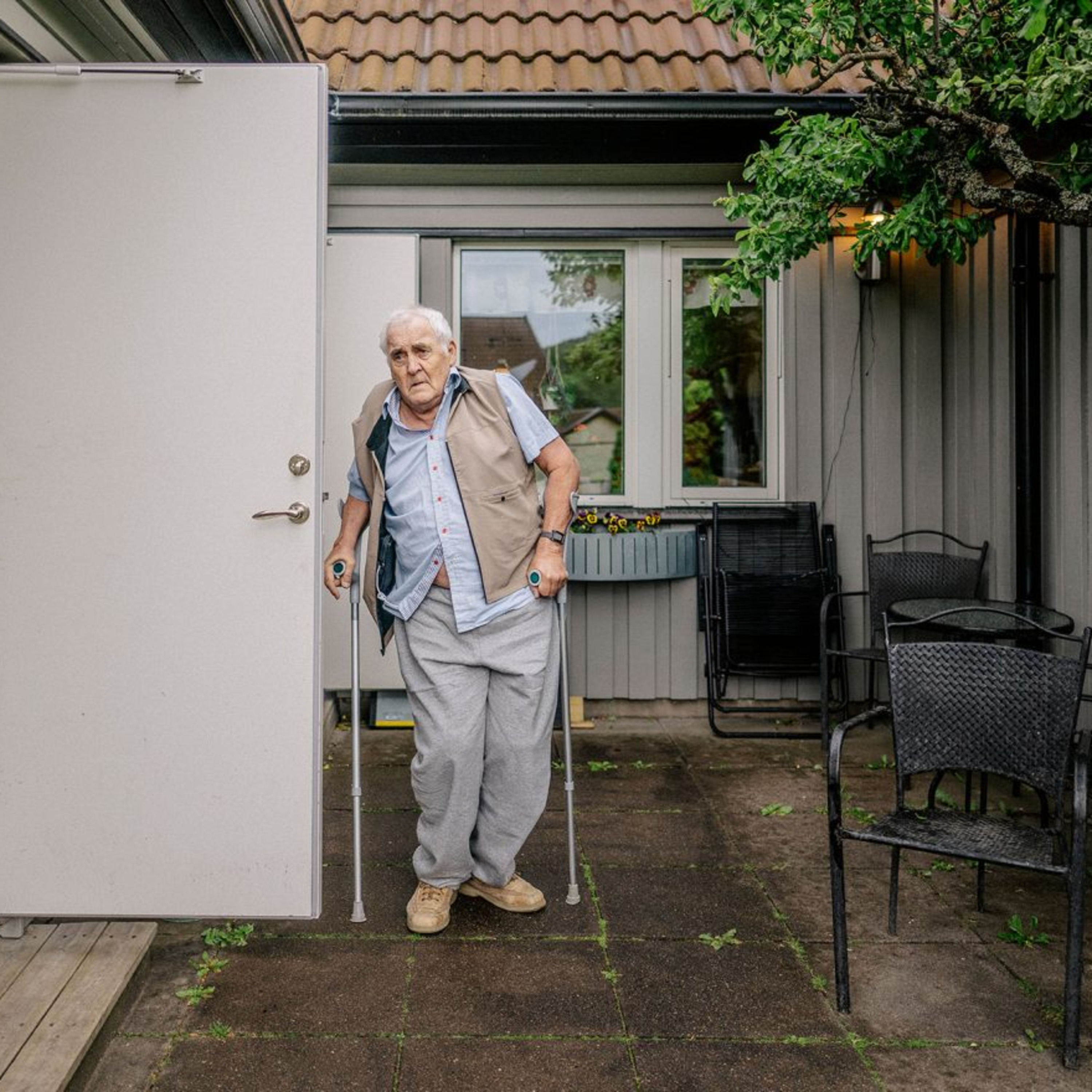 Conny blev sjuk av giftet på jobbet: ”Jag är den sista överlevande” episode artwork