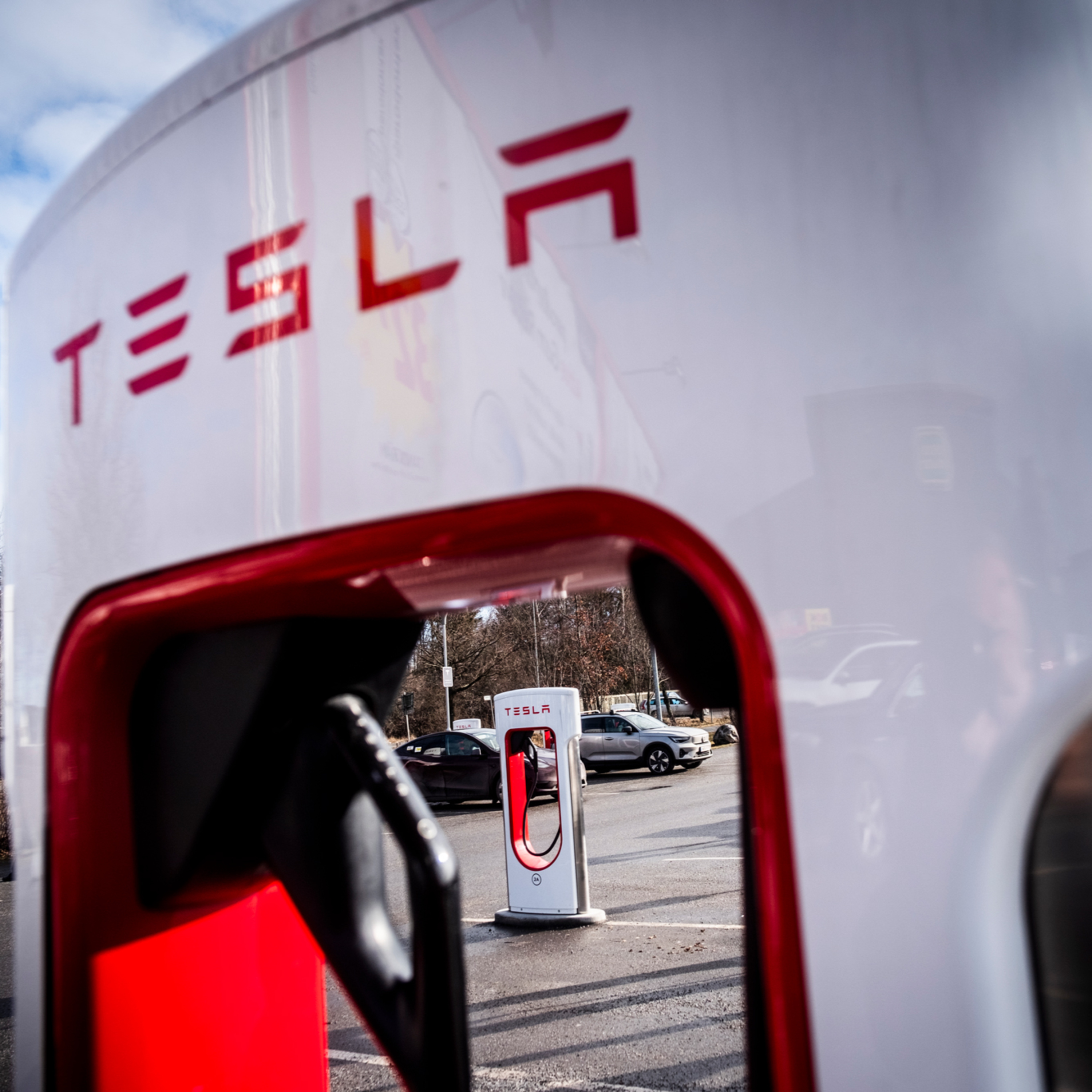 Tesla får nej – laddstationen i Gävle förblir strömlös episode artwork