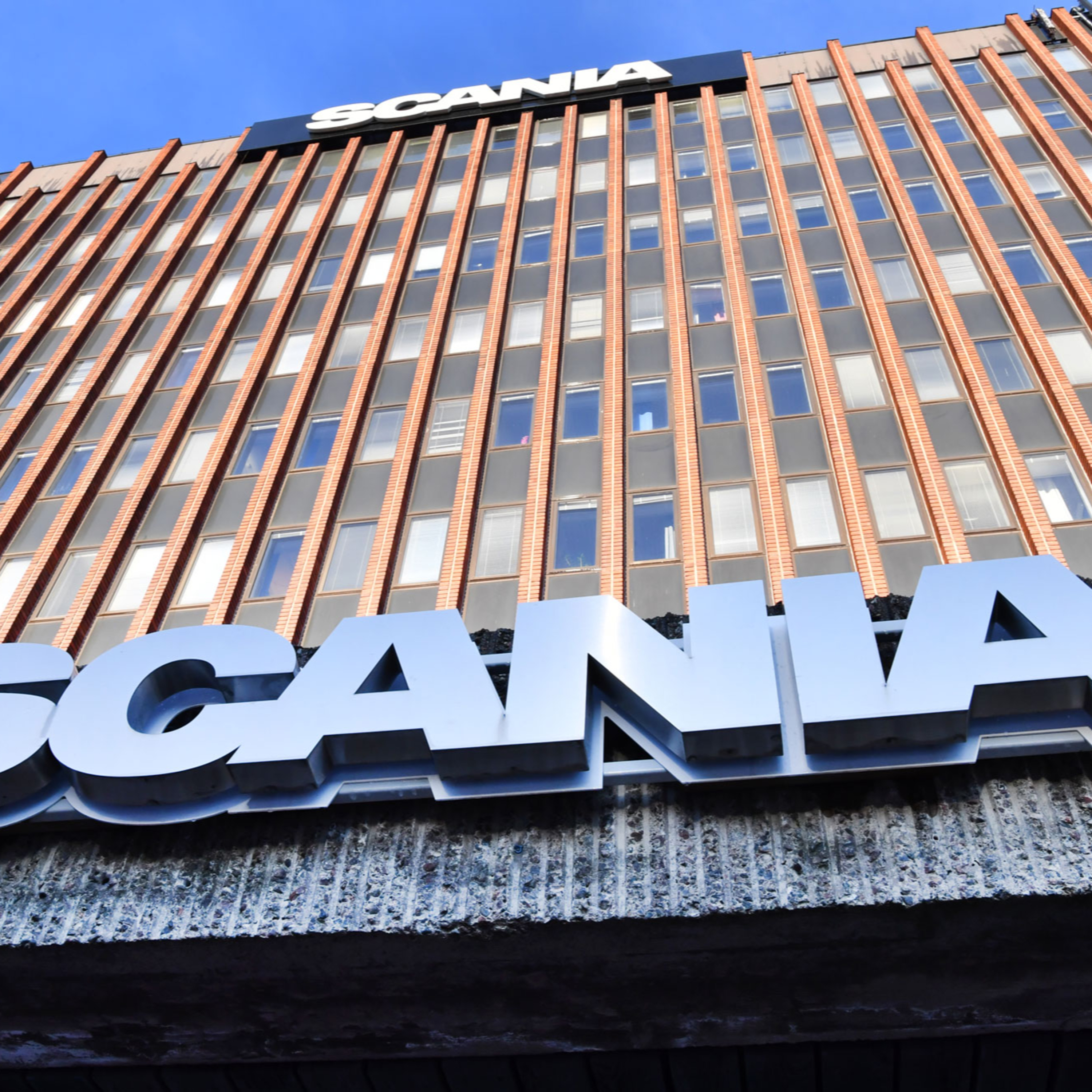 Skar upp handen på jobbet – Scania missade att anmäla enligt lagen
