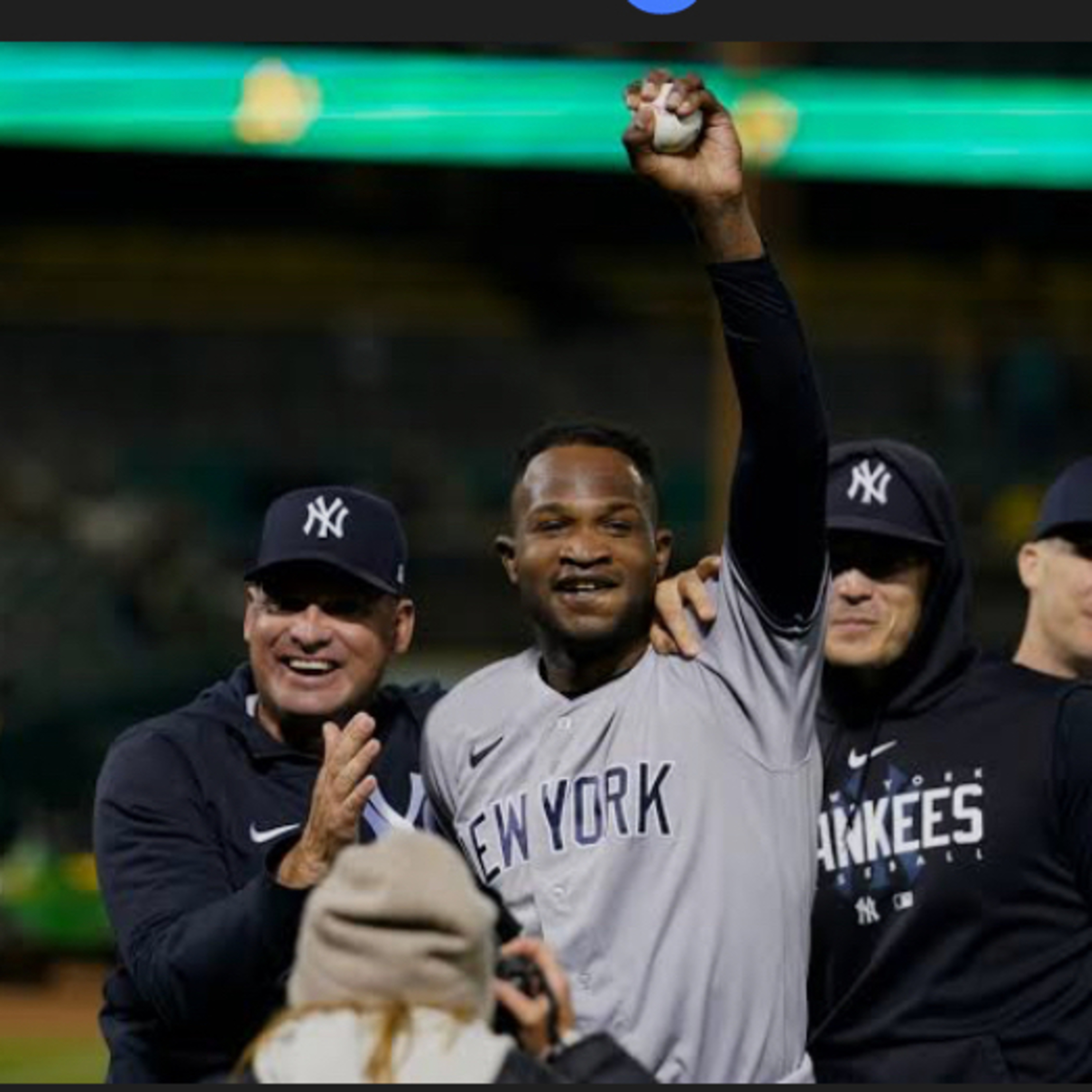 LA PELOTA ES REDONDA