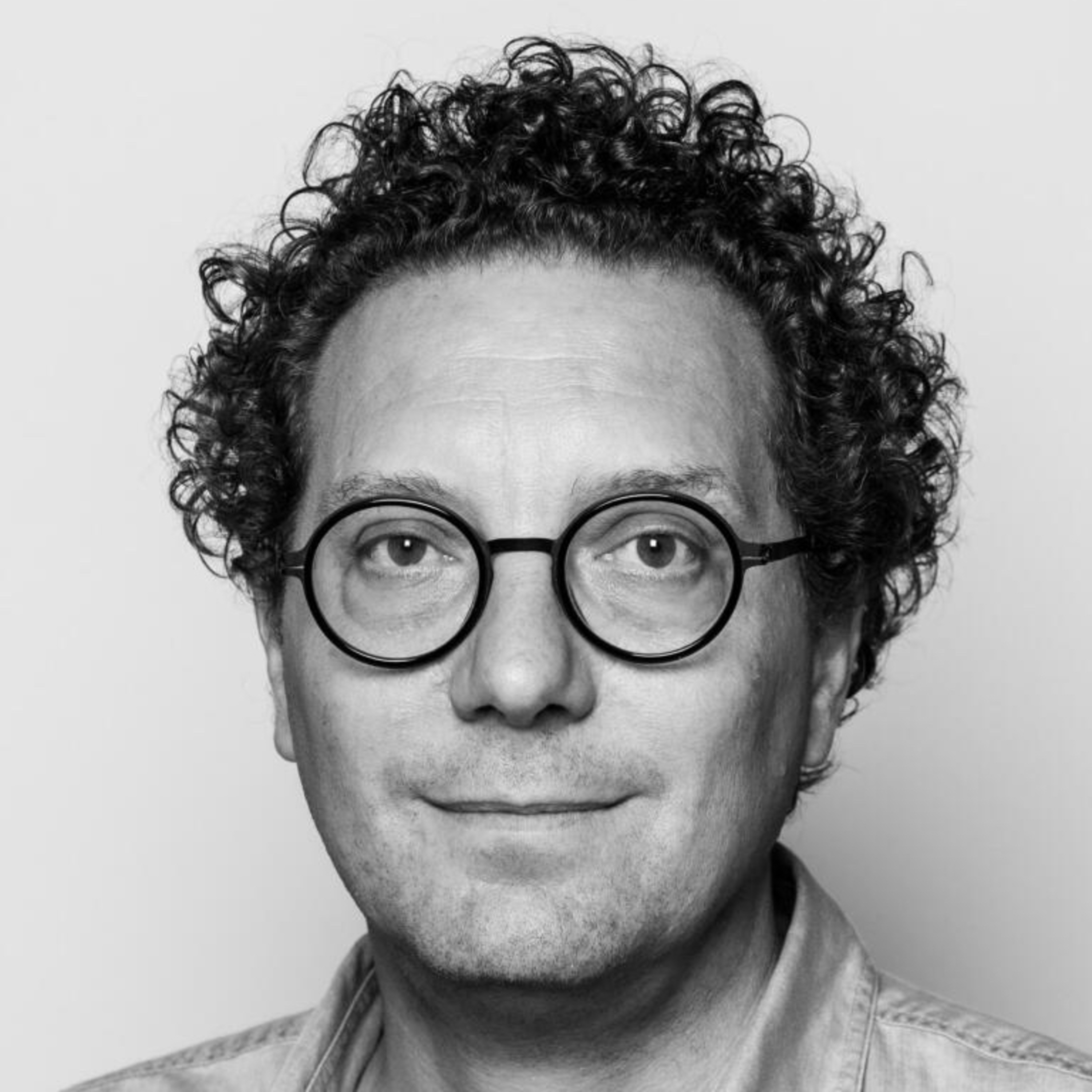 Meet Thibaut, Chef d’entreprise PME, le ski, les études et le travail. episode artwork