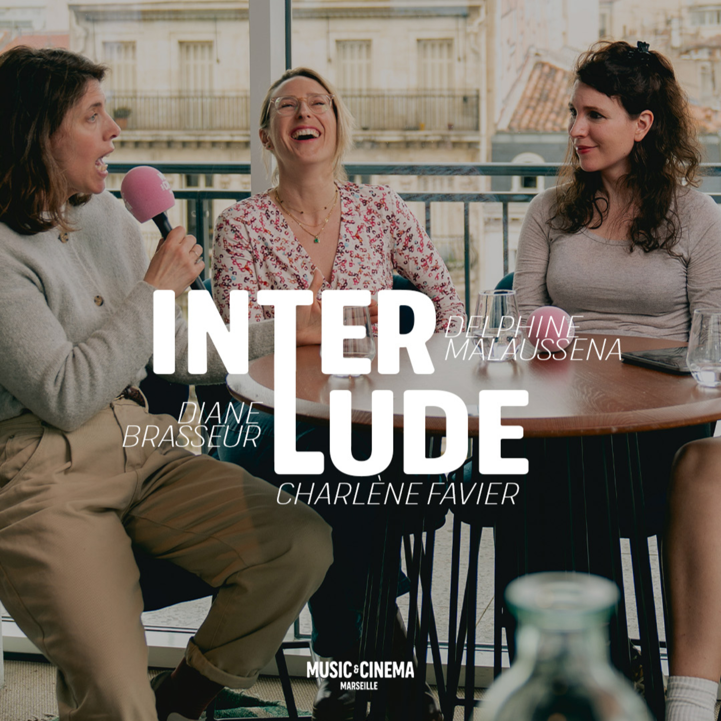 Interlude avec l'équipe de Oxana (Charlène Favier, Delphine Malaussena & Diane Brasseur) episode artwork