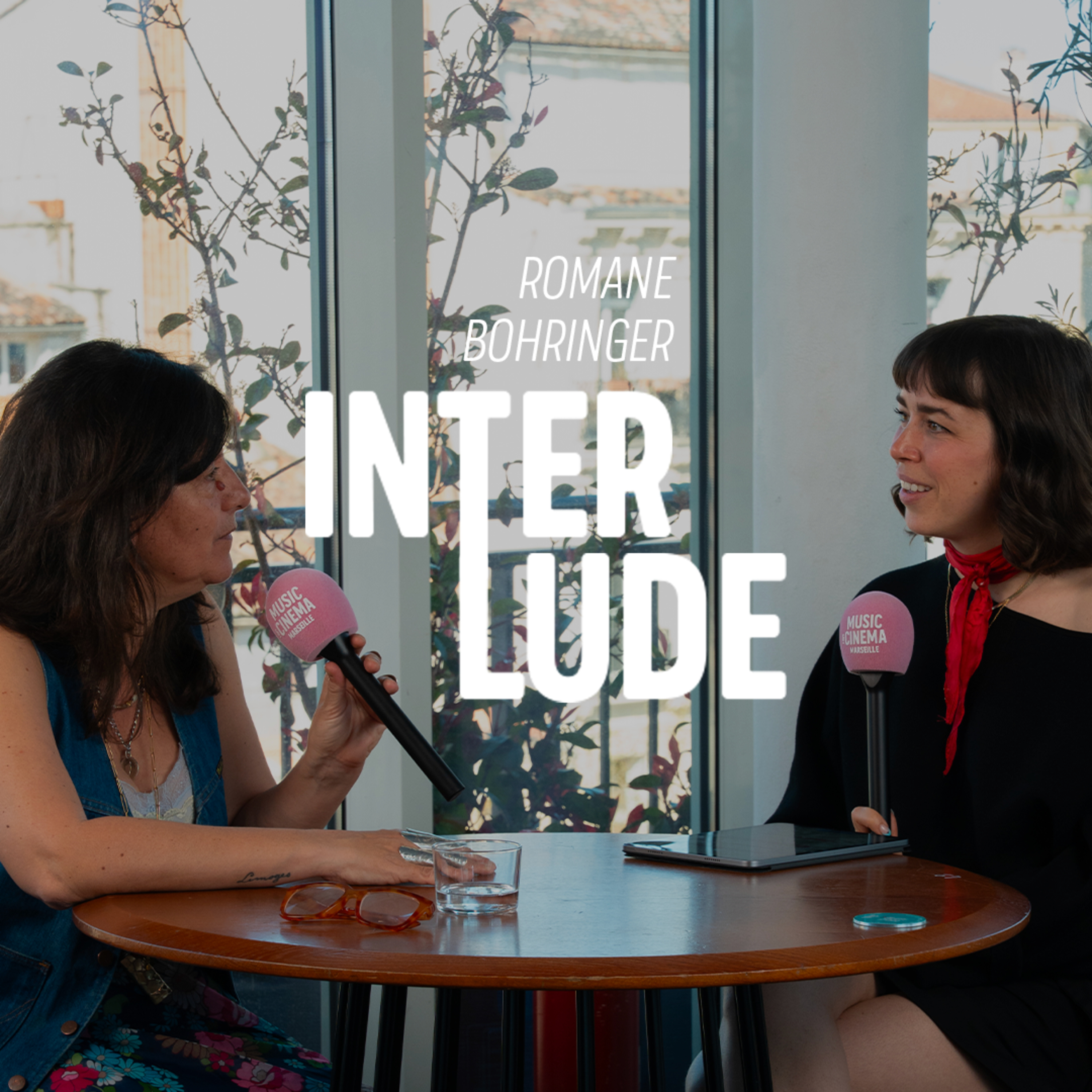Romane Bohringer, actrice et réalisatrice de Dites-lui que je l'aime episode artwork