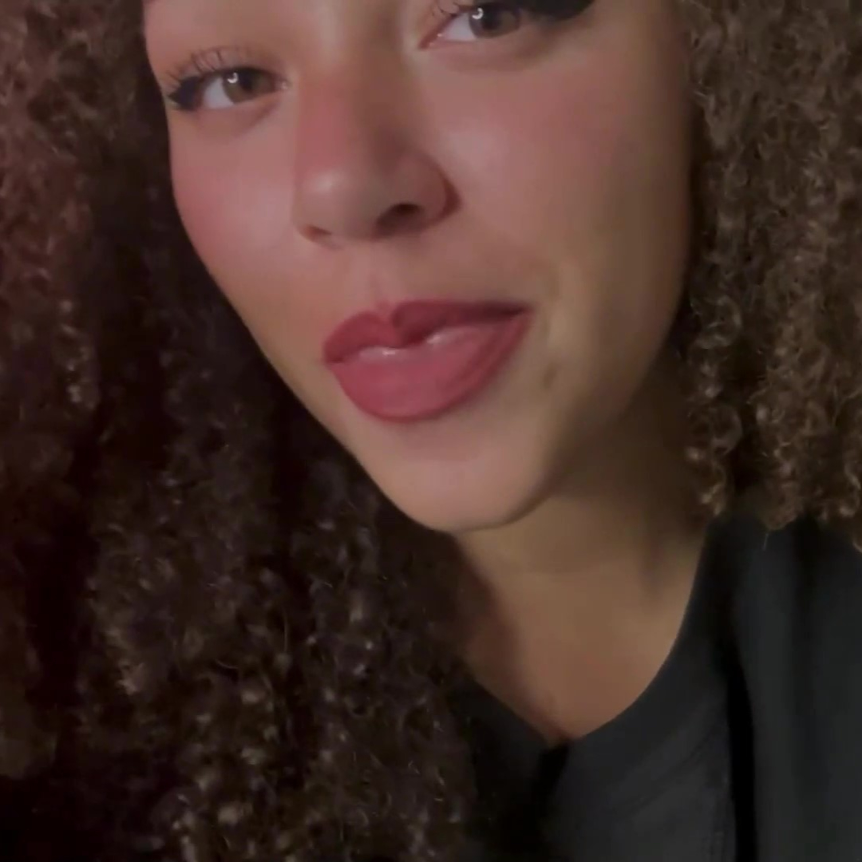 ASMR Lens Licking Kissing Fogging-PLUS-On-The-Mic-Mouth-Sound episode artwork