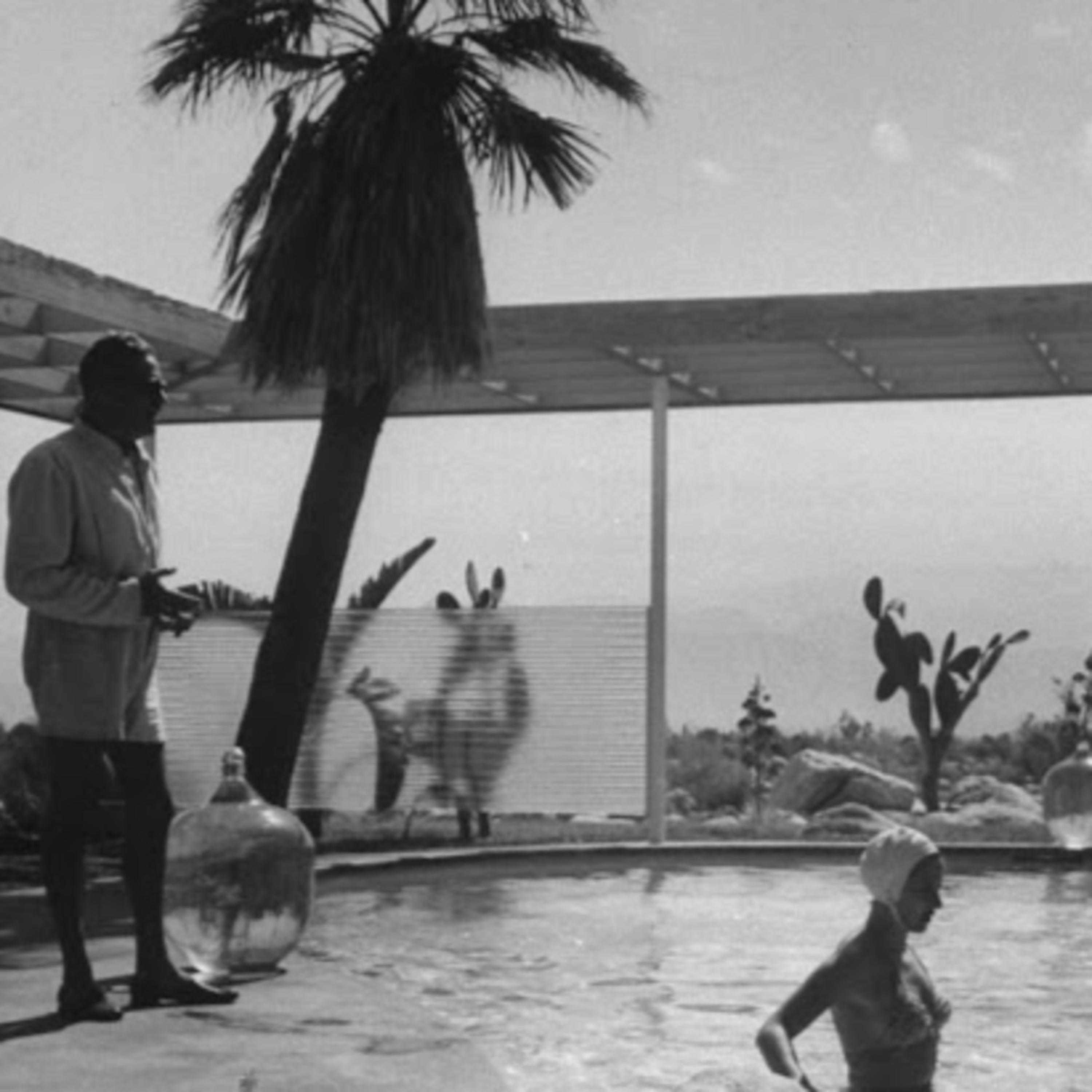 Lines of Luxury: Raymond Loewy in Palm Springs