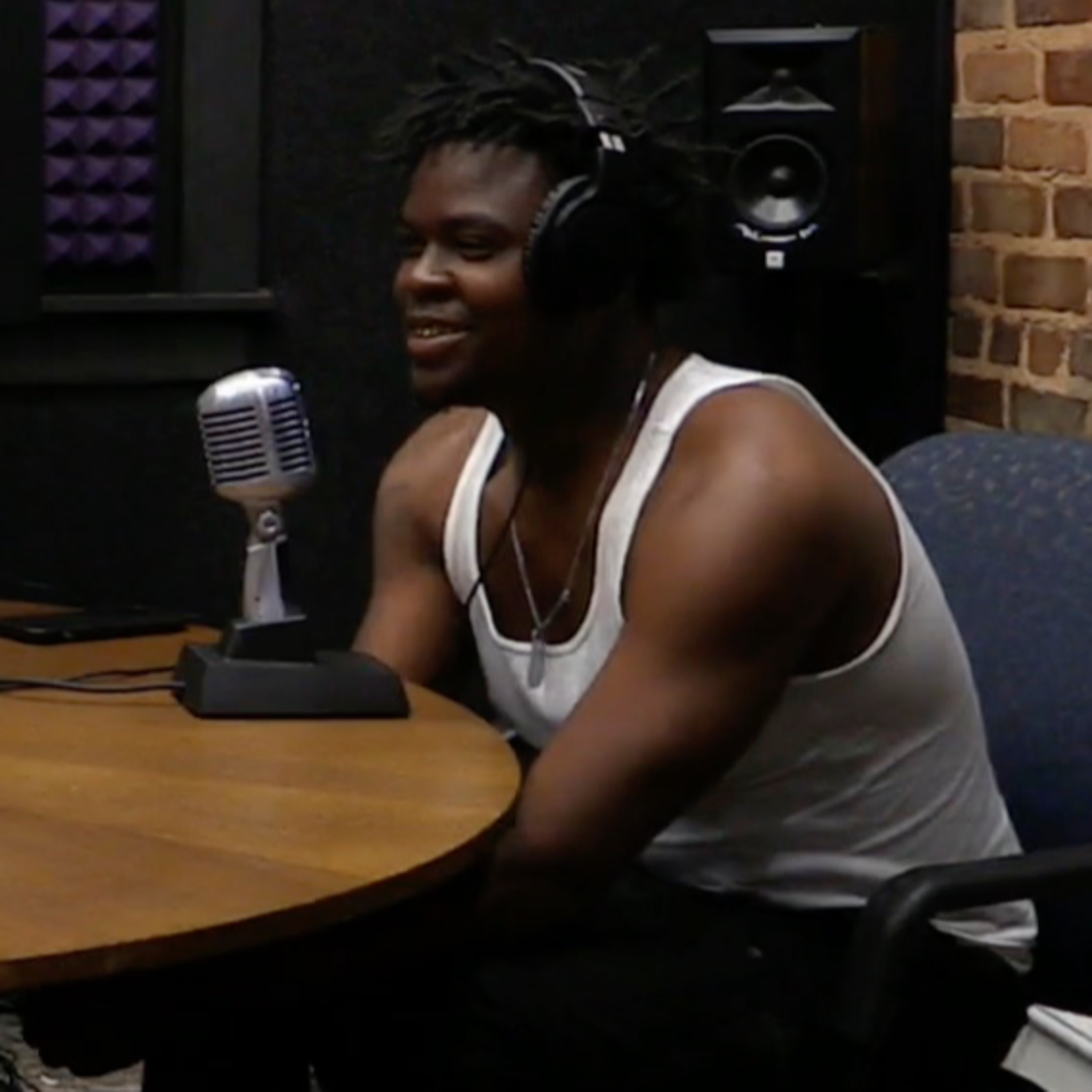 Cast #57 | Maudro (100 Men vs. 1 Gorilla, Street Wisdom, & Musical Journey) episode artwork