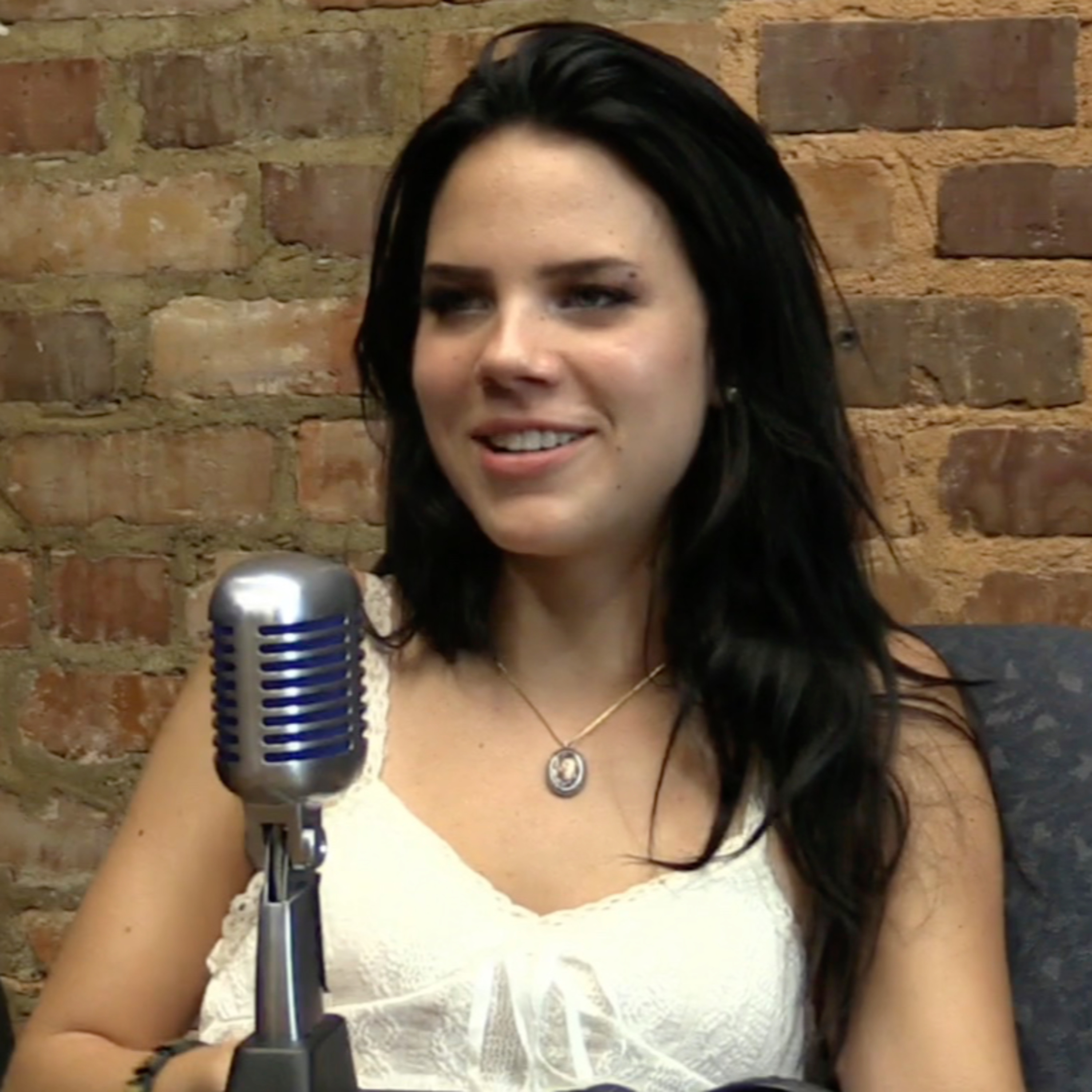 Cast #88 | Emi Ruth (Lana Del Ray, Anthropology, & Gospel Choir) episode artwork