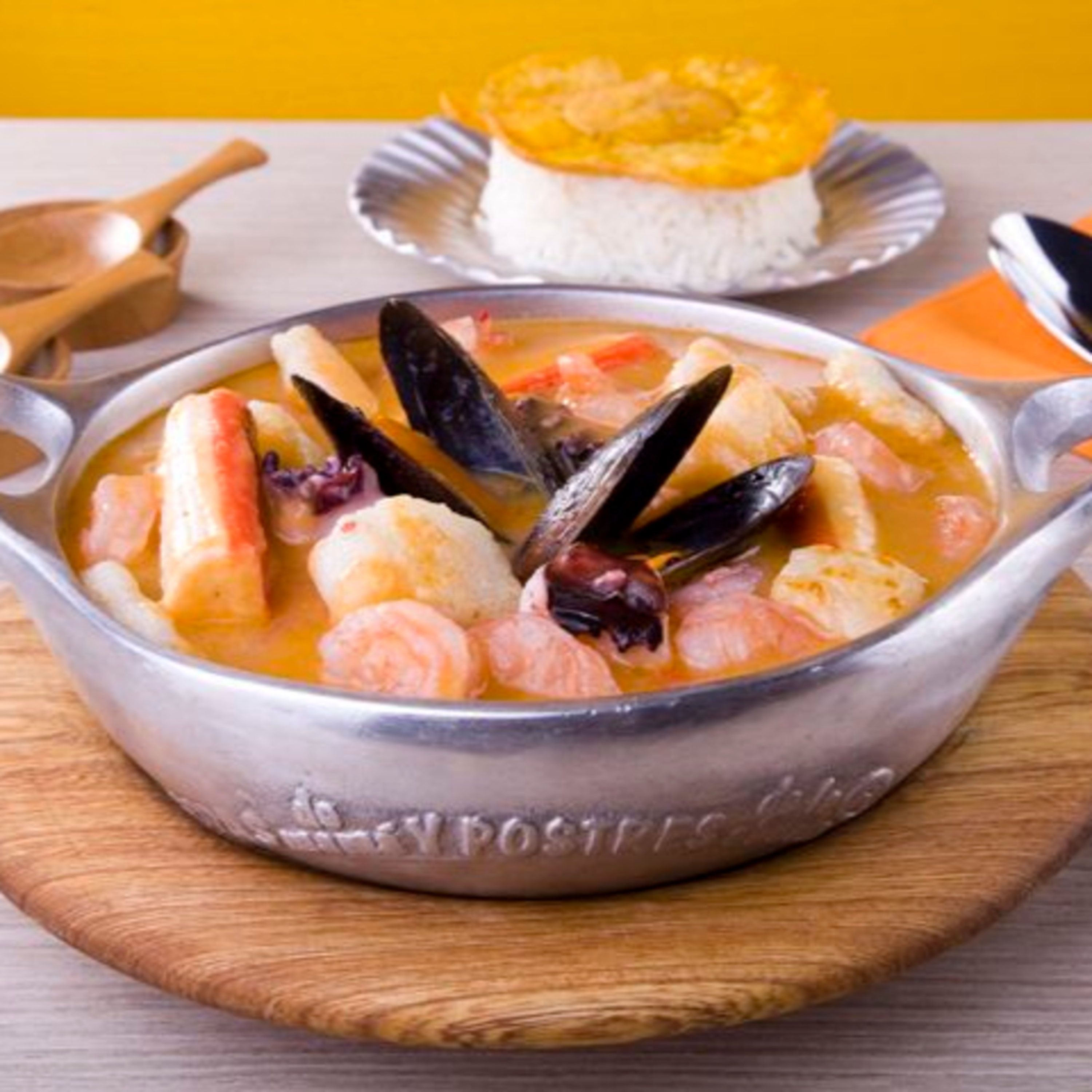Cazuela de Mariscos. Mariscos Capitulo 4 episode artwork