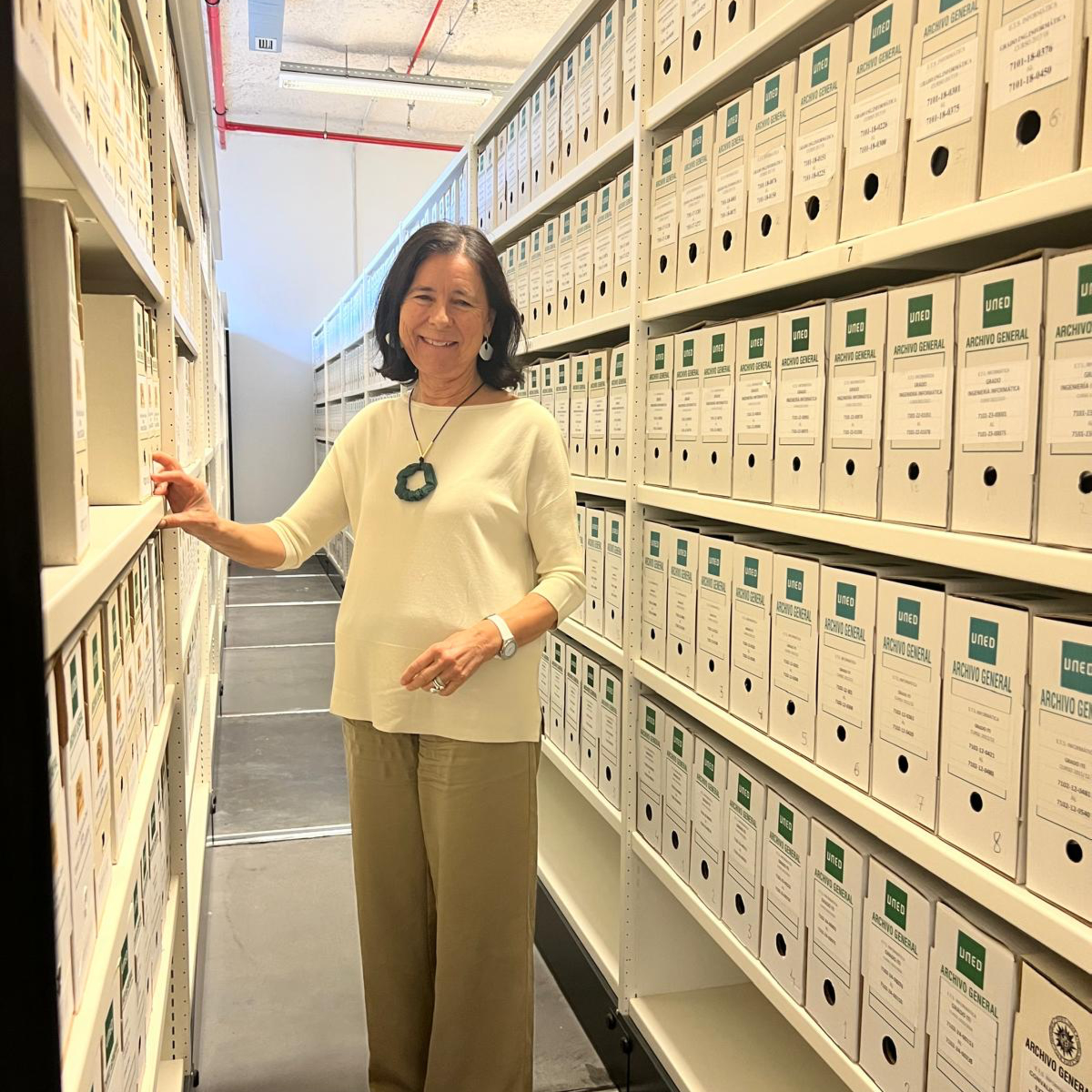 Entrevista con Teresa Valdehita, Directora del Archivo General de la UNED y Concejala de Cultura, Universidades, Agenda 2030 y Reto Demográfico del Ayuntamiento de Brihuega episode artwork
