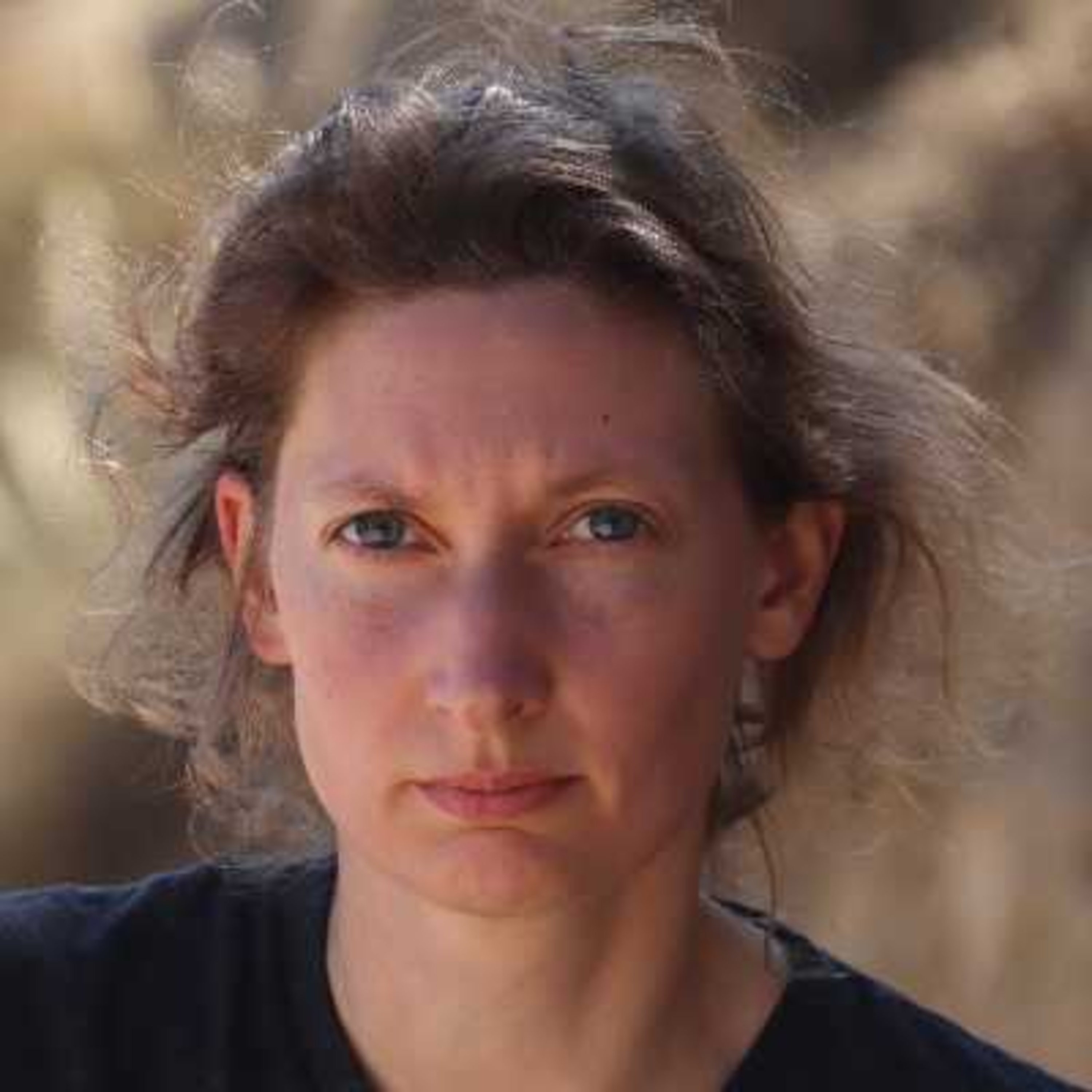 Beyond the Headlines: Sara Alessandrini on Truth, Media, and Real Stories episode artwork