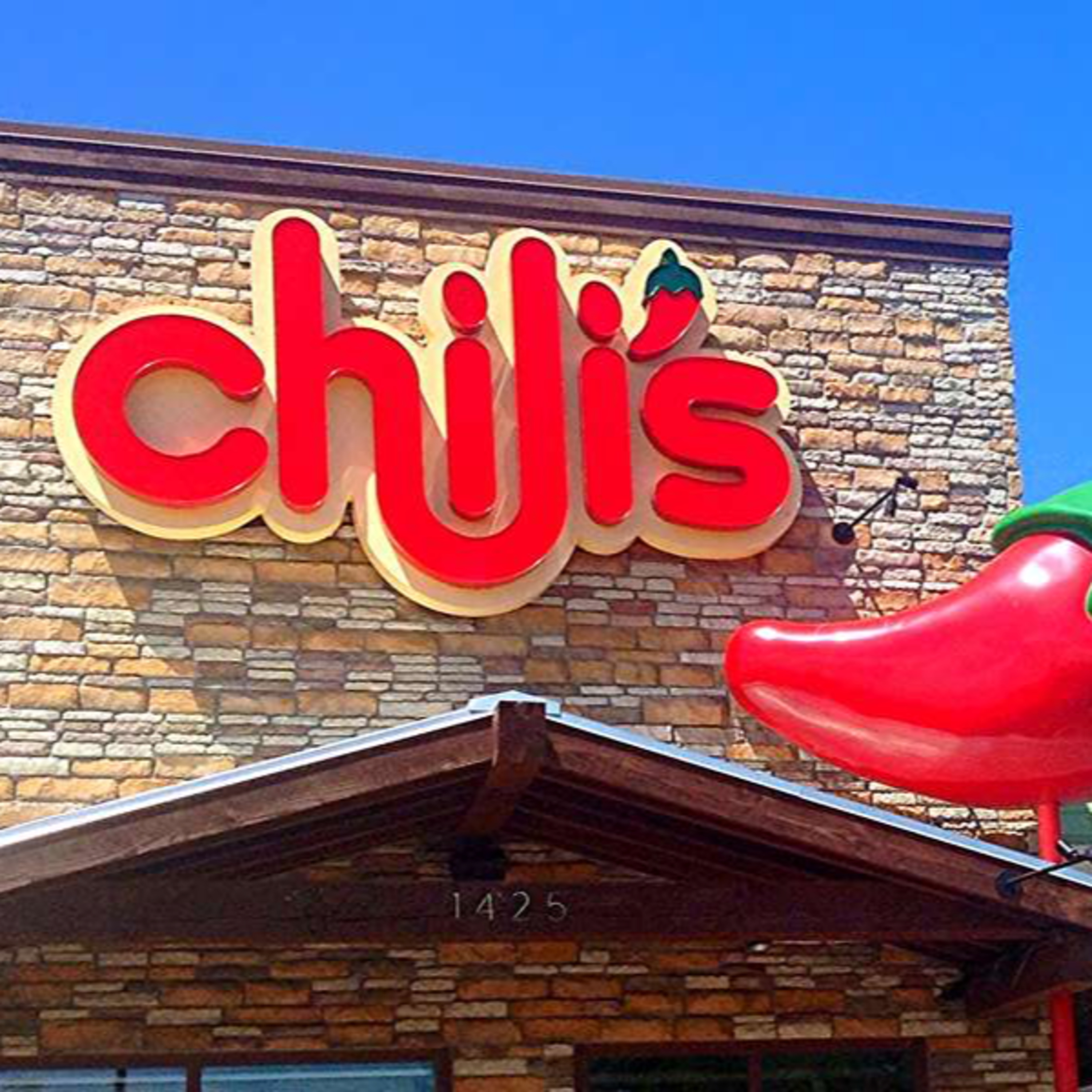 15 on Fridays with Fletch: How Chili's Made the #1 Burger episode artwork