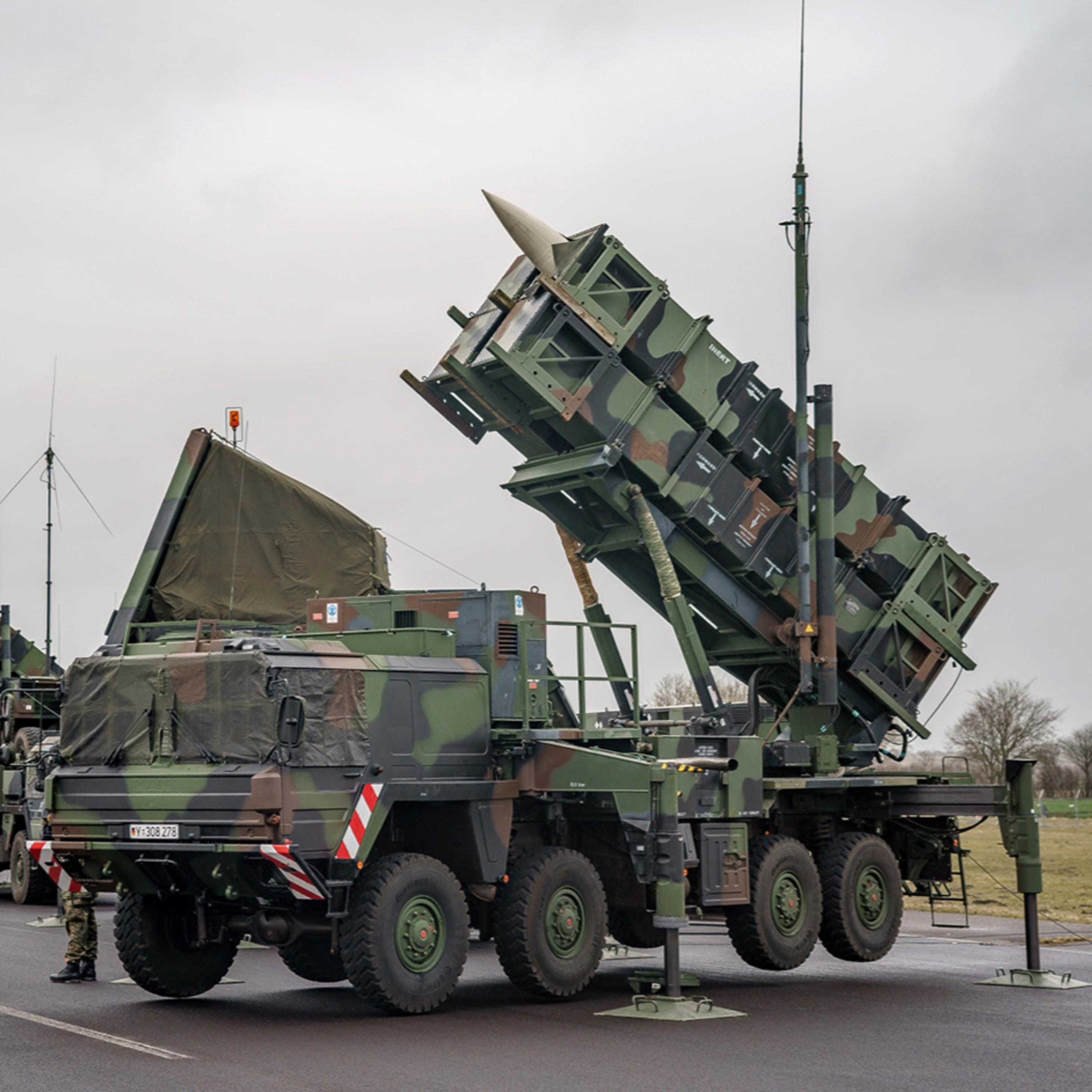 Trumpovi došla s Putinem trpělivost. Ukrajině dodá zbraně, na rozdíl od Bidena ovšem platit mají Evropané