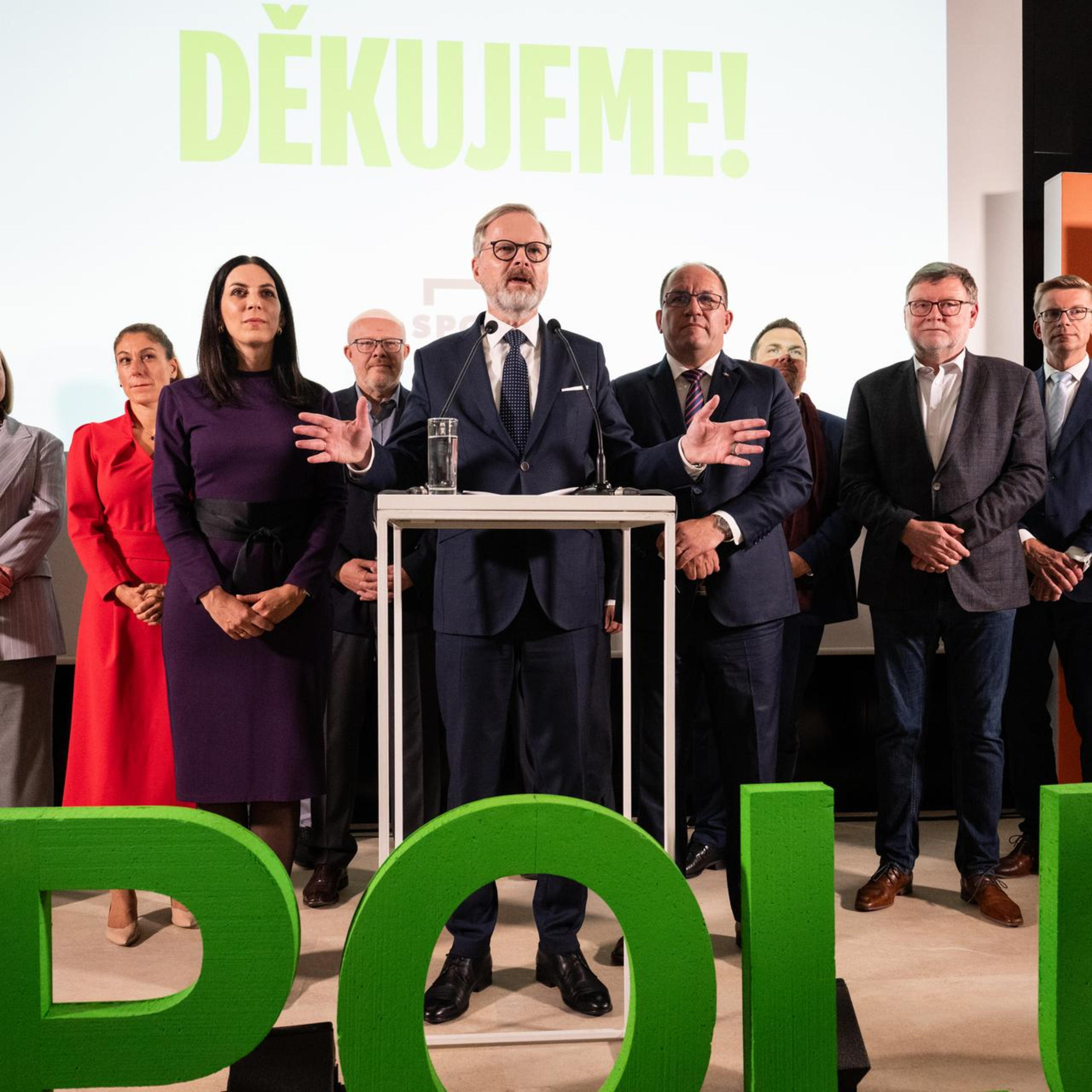 Velká analýza voleb: Rozpadne se Spolu? Bude referendum o EU a NATO? A co zmůže víc žen?