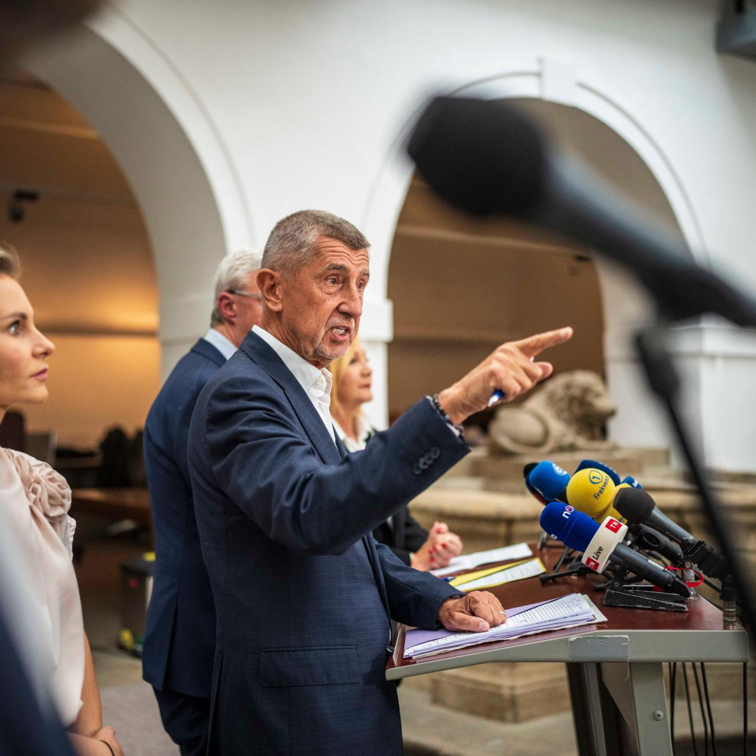 Důležitá bude bitva o televizi a rozhlas. Tam se ukáže, jak moc nechá Babiš své partnery divočit