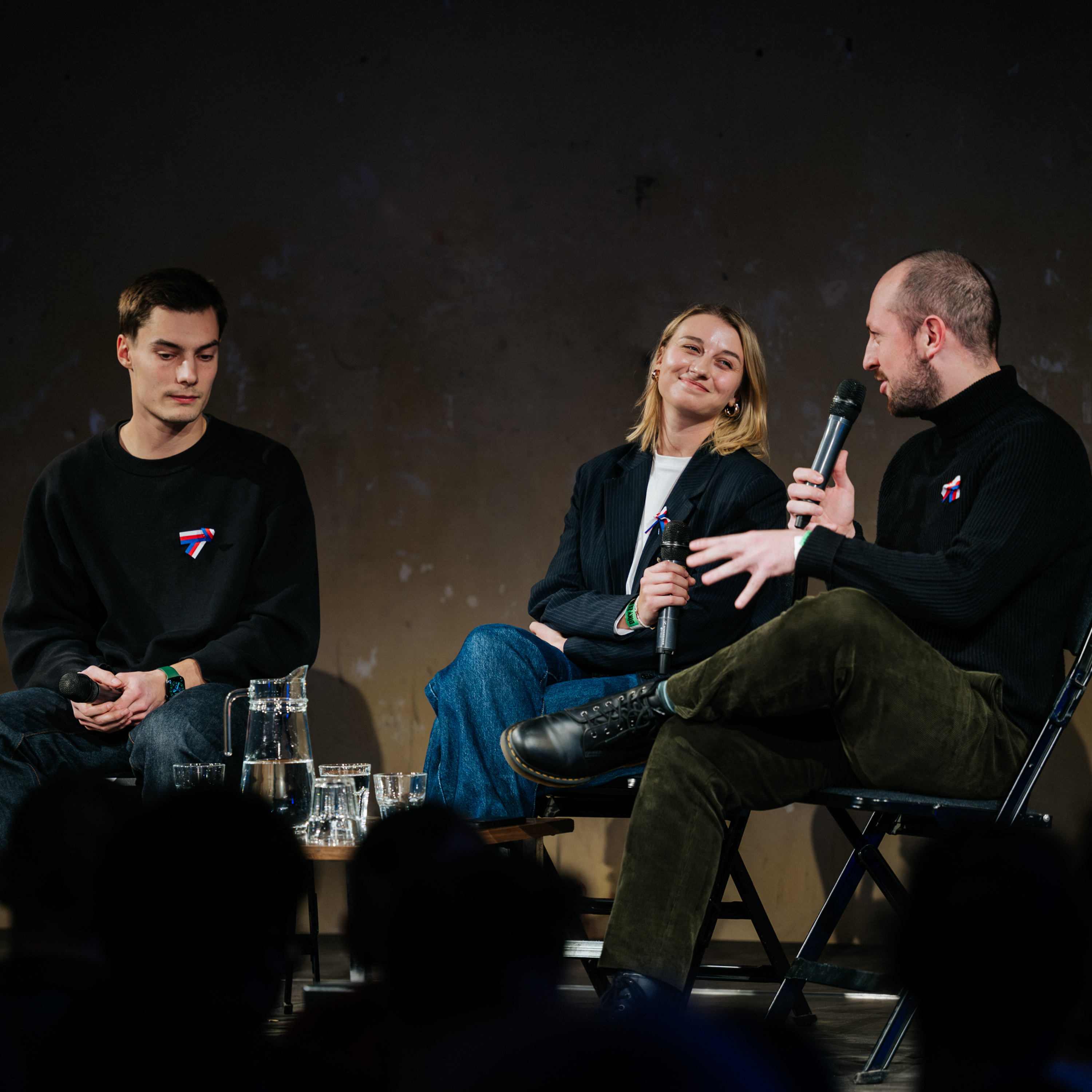 Turek si vypískání na Národní užil, Babiš příliš ne a Pavel se snaží pískat rovinu