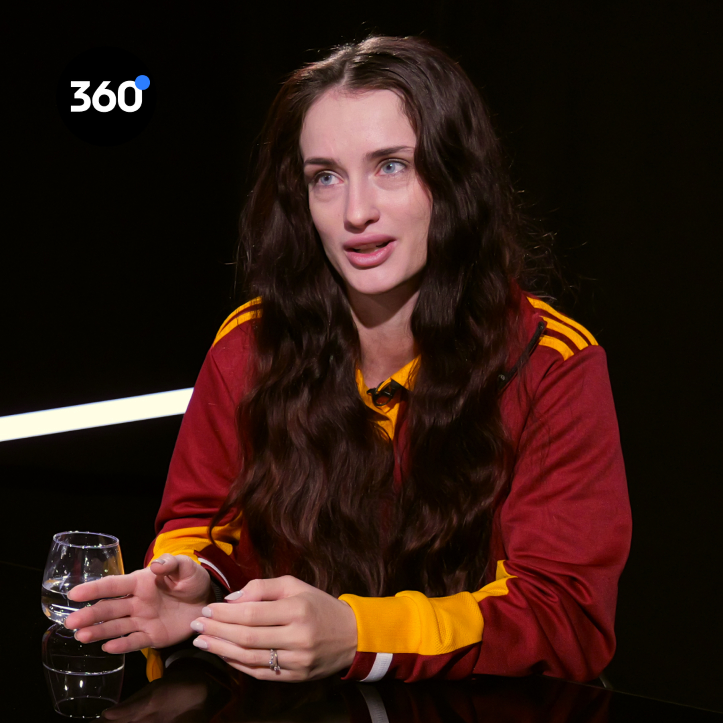 Zápasníčka M.Chochlíková: “Celebrity zarábajú v MMA viac než športovci. Kontroverzným ľuďom by sa nemal dávať priestor” episode artwork