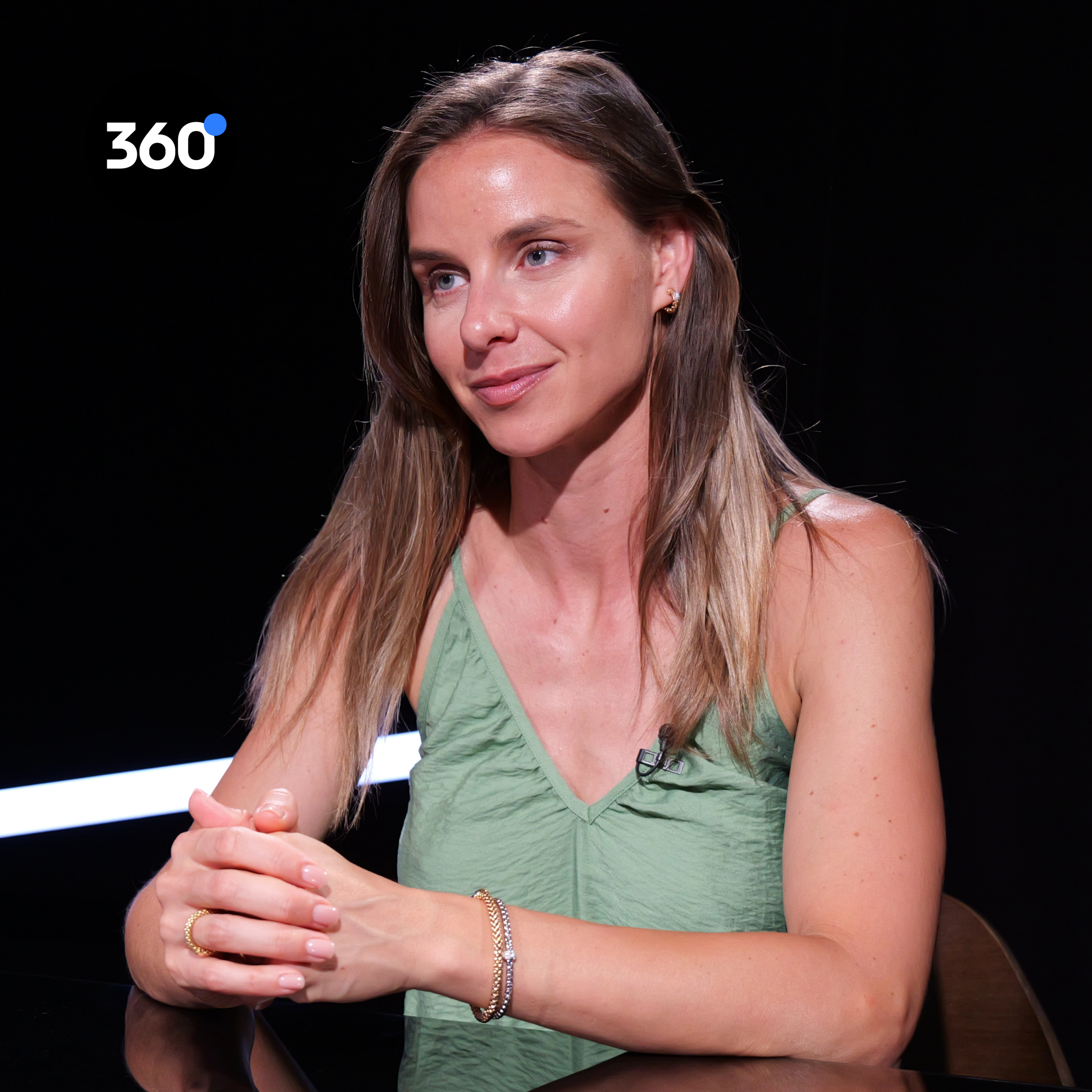 Speváčka Pocisková: “V 14-tich som sa veľmi trápila, ľudia videli úspešné dievča, nie to, ako sa v šatni zvíjam. Zachránili ma deti”