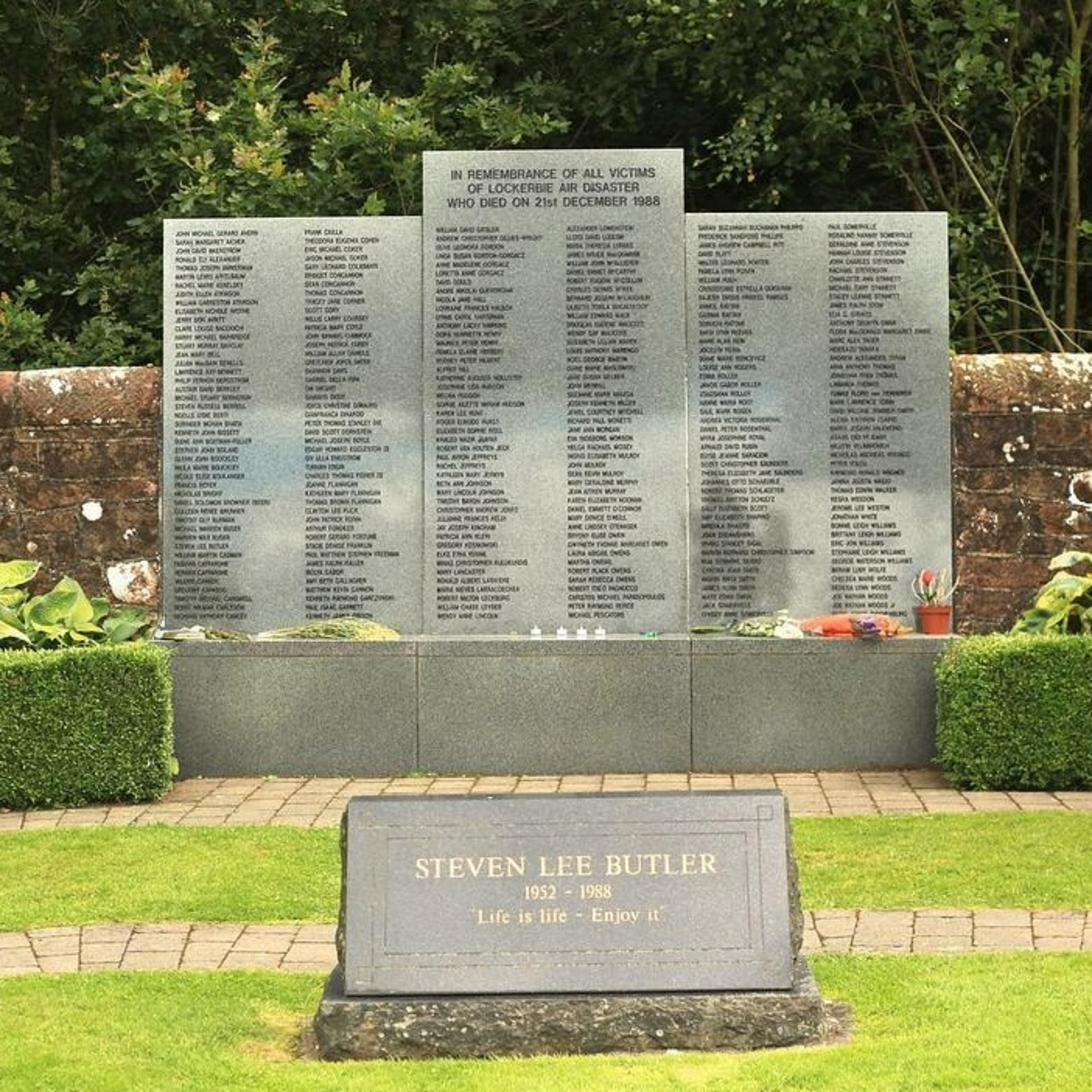 Crew Only - luftige Geschichten