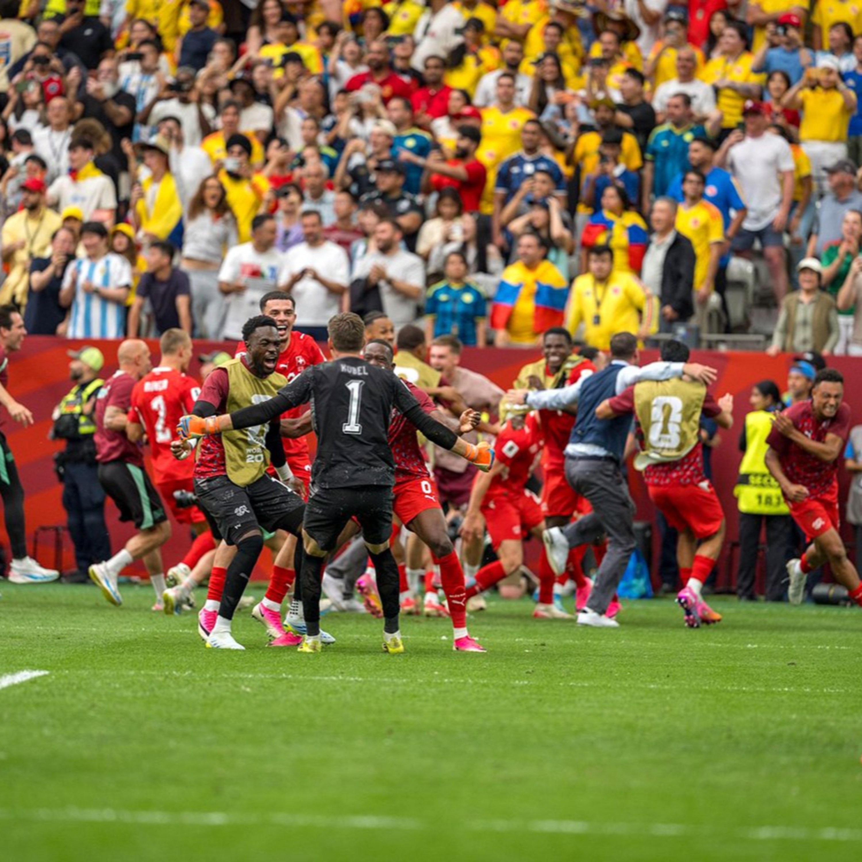 Zápas skončil, začnou létat facky. Jak souvisí fotbal s domácím násilím
