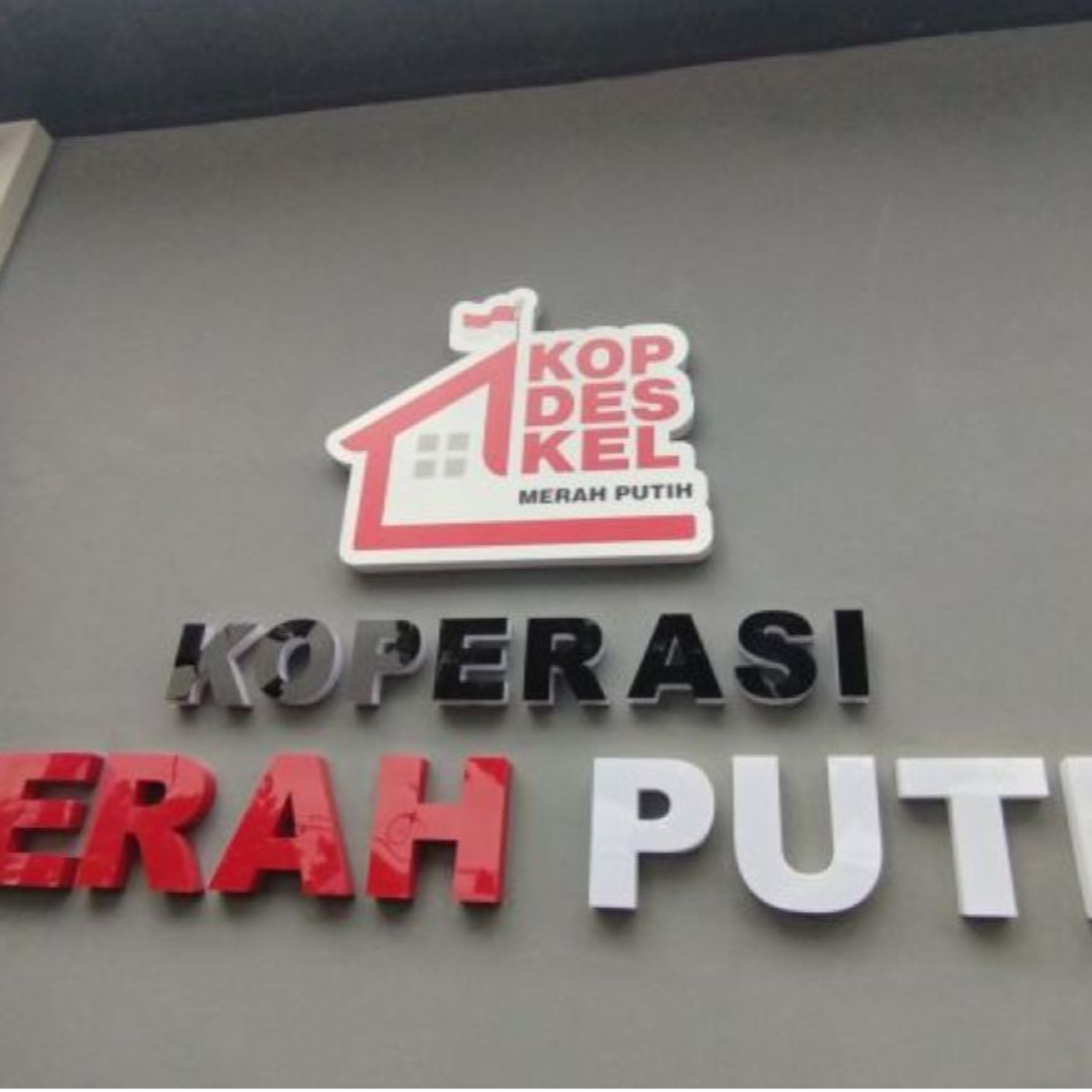 Prabowo Tolak Neoliberalisme, Bisakah Koperasi Merah Putih Sejahterakan Rakyat? episode artwork