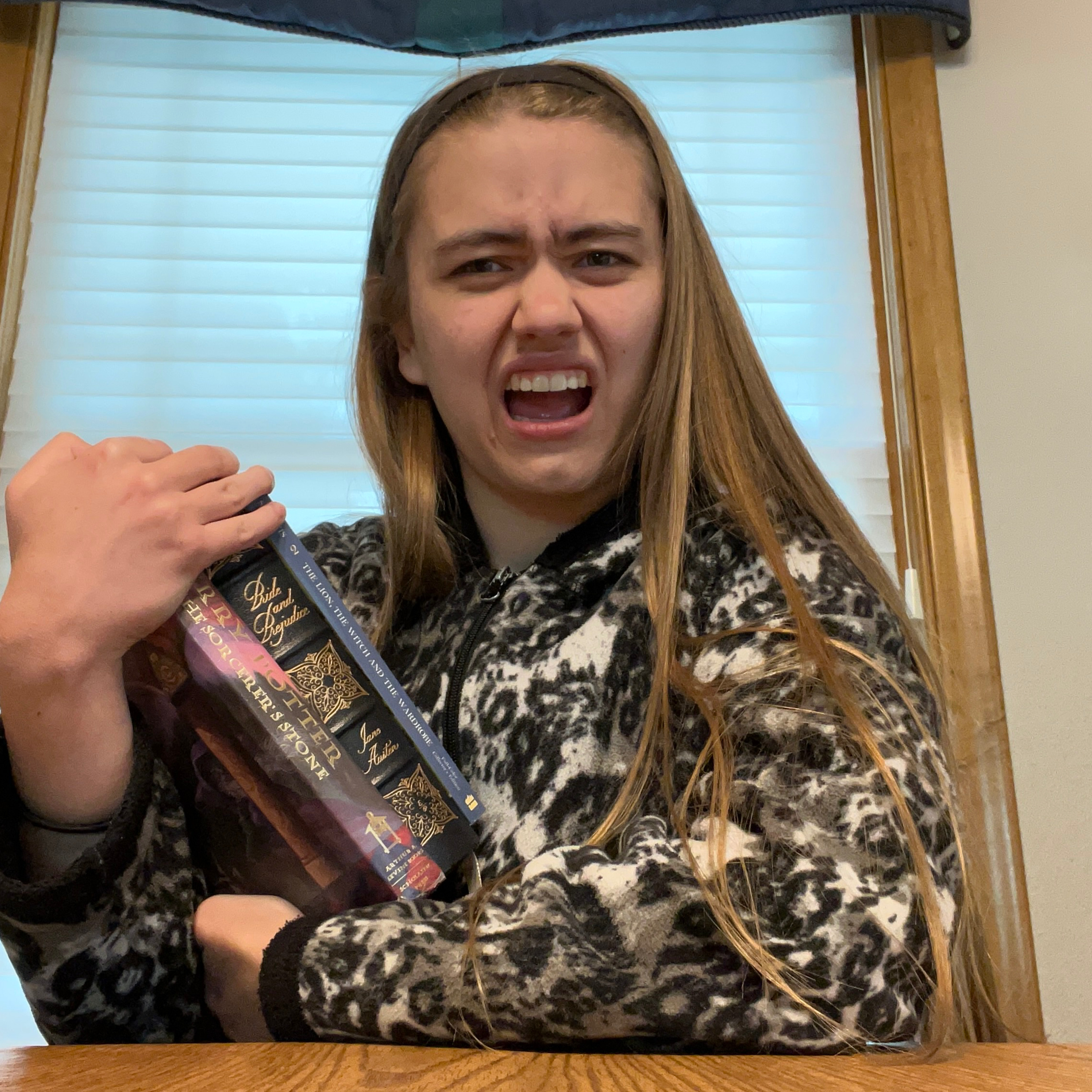 Reacting to One Star Reviews of Books I Love! episode artwork