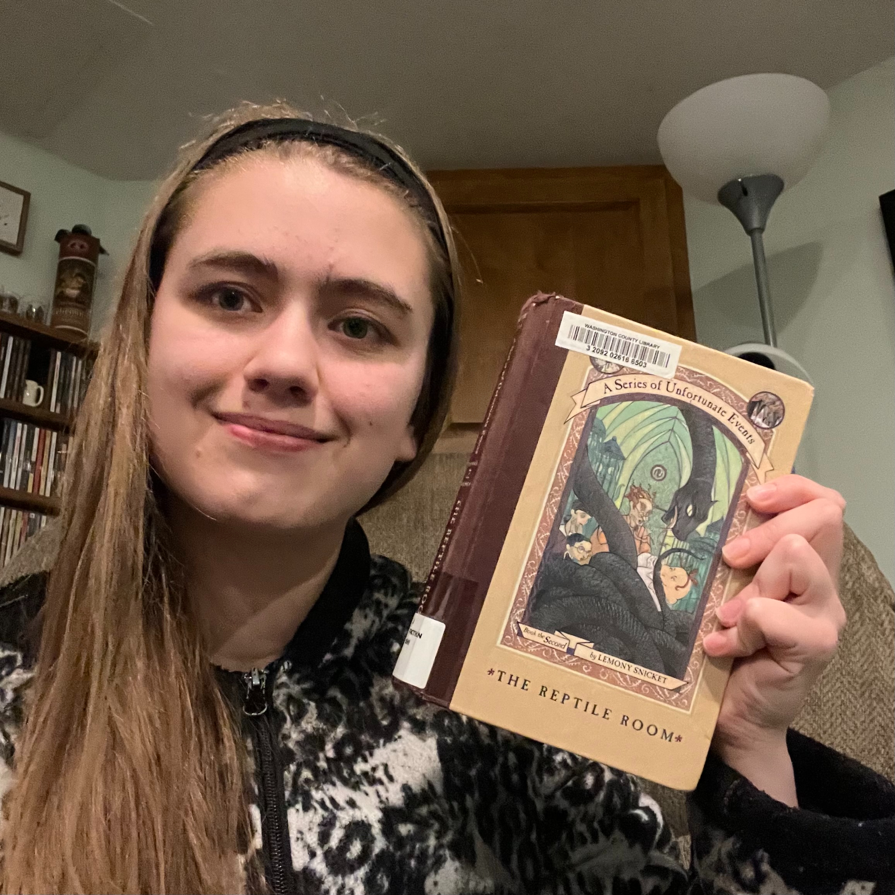 The Reptile Room (A Series of Unfortunate Events) Review episode artwork