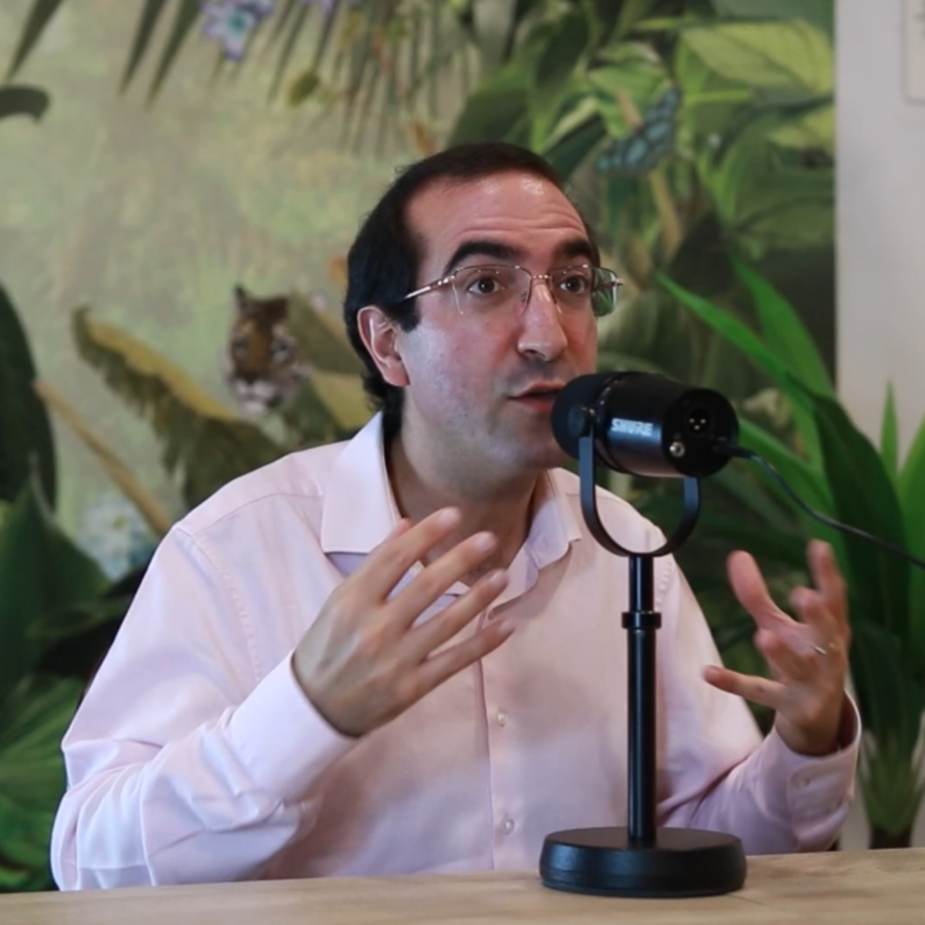 258. Experto en Sectas Peligrosas: Cienciología, New Age, El palmar | Luis Santamaría del Río