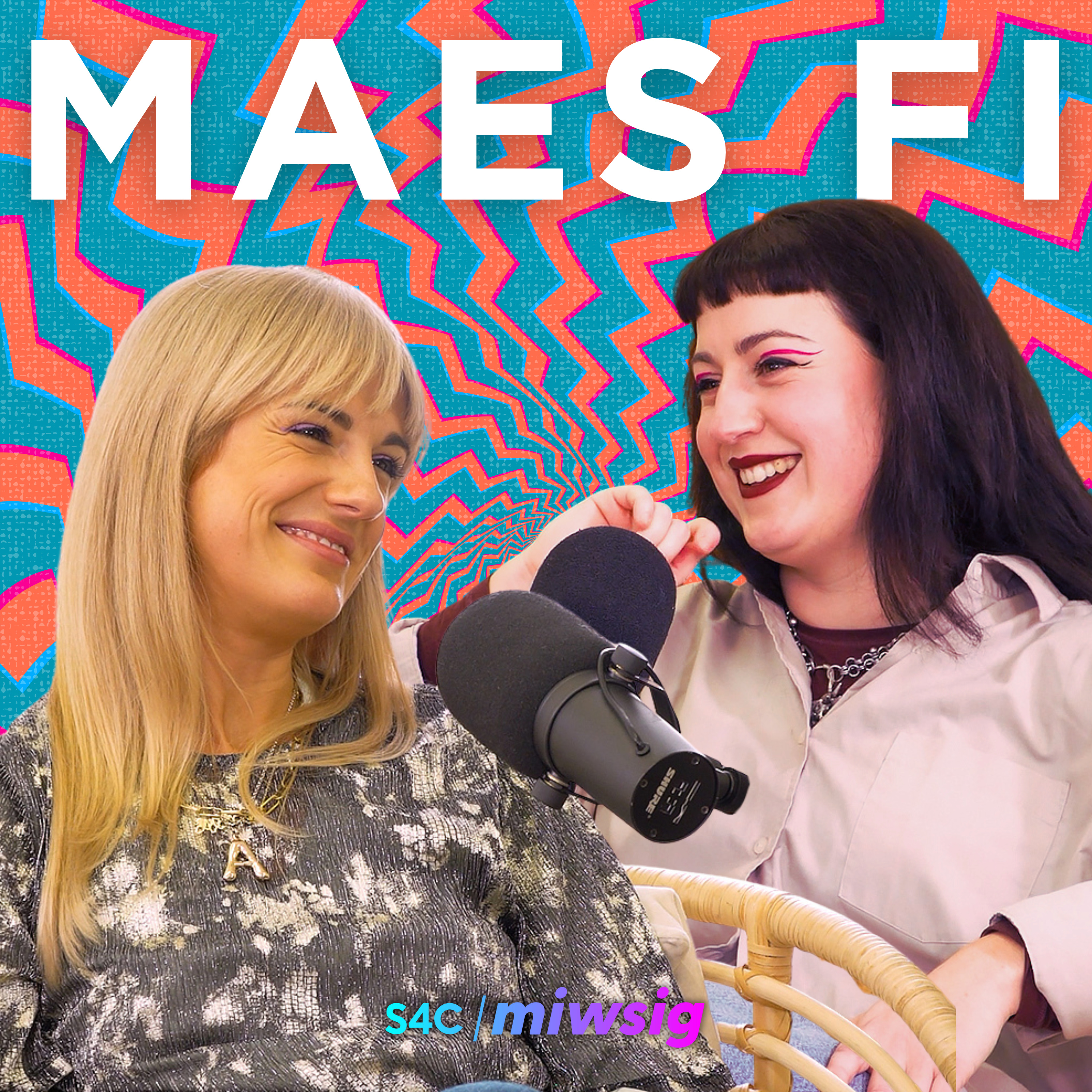 Ani Glass ac Heledd Watkins