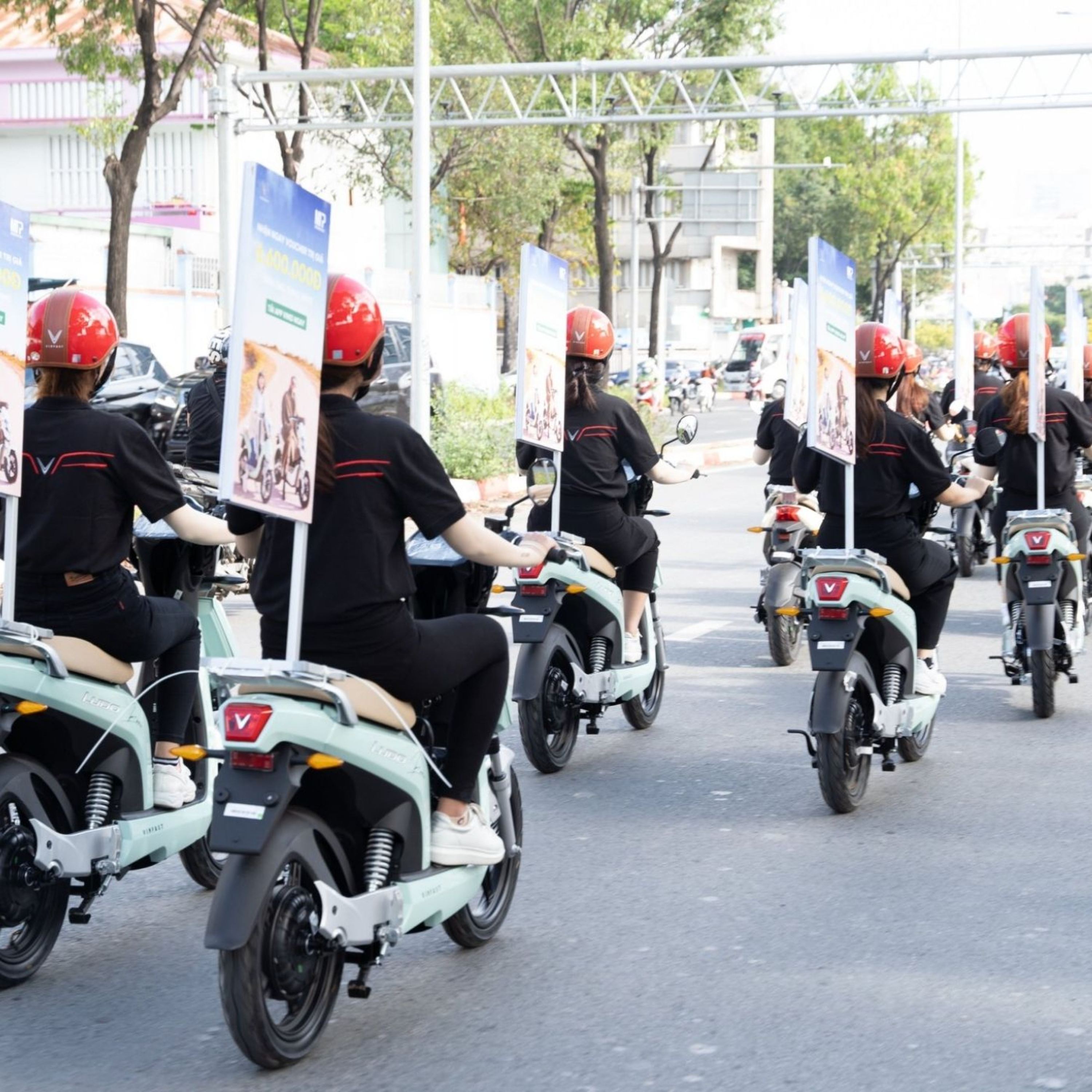 Quảng cáo Phoenix