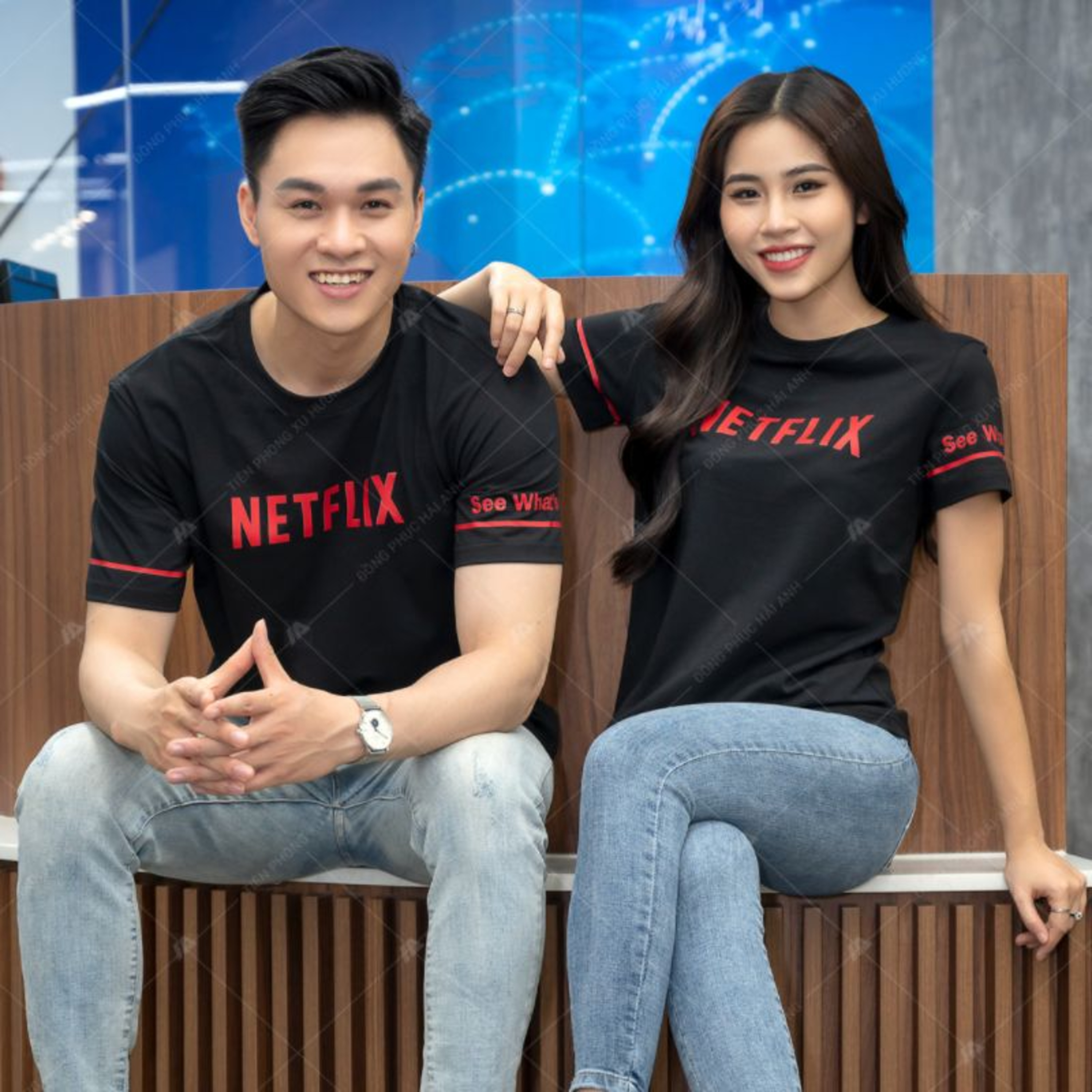 mau ao thun dong phuc co tron doanh nghiep netflix episode artwork