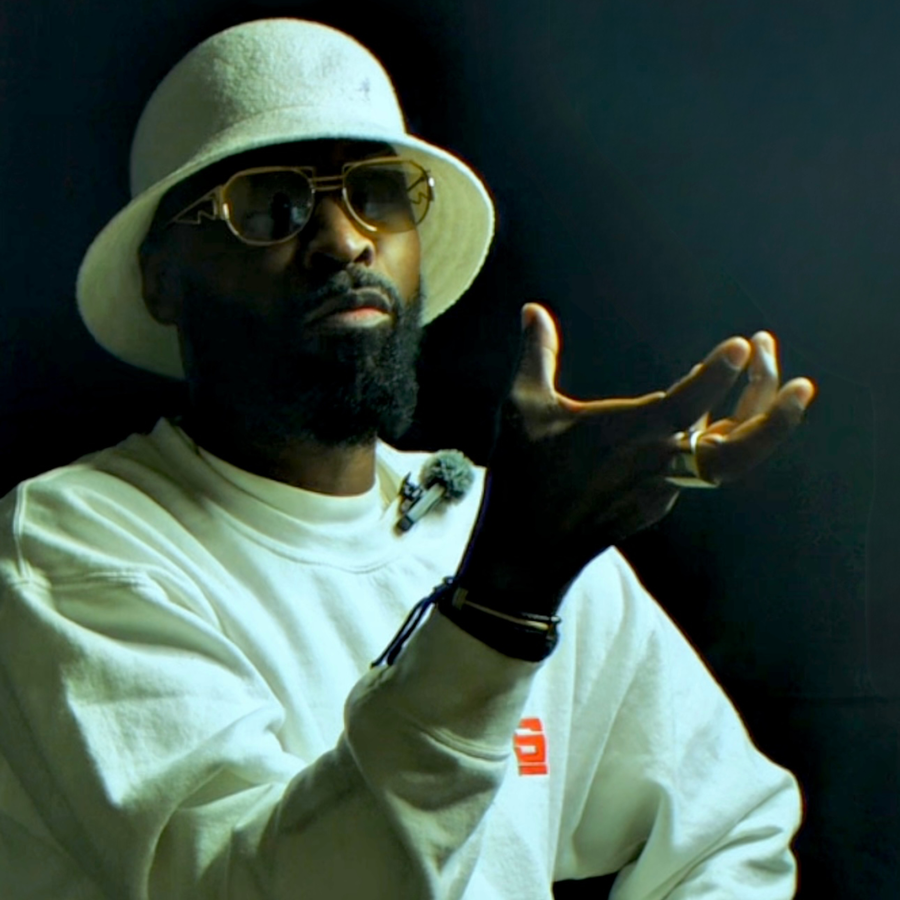 Portrait 10/10 - Stage2424.com - Créativité et Inspiration.